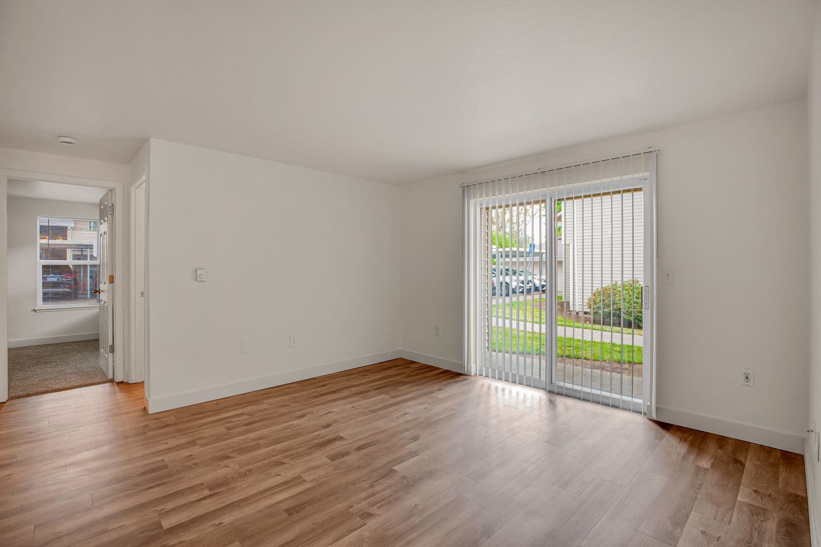 ALOHA Apartment: 2881 SW 182ND AVE.