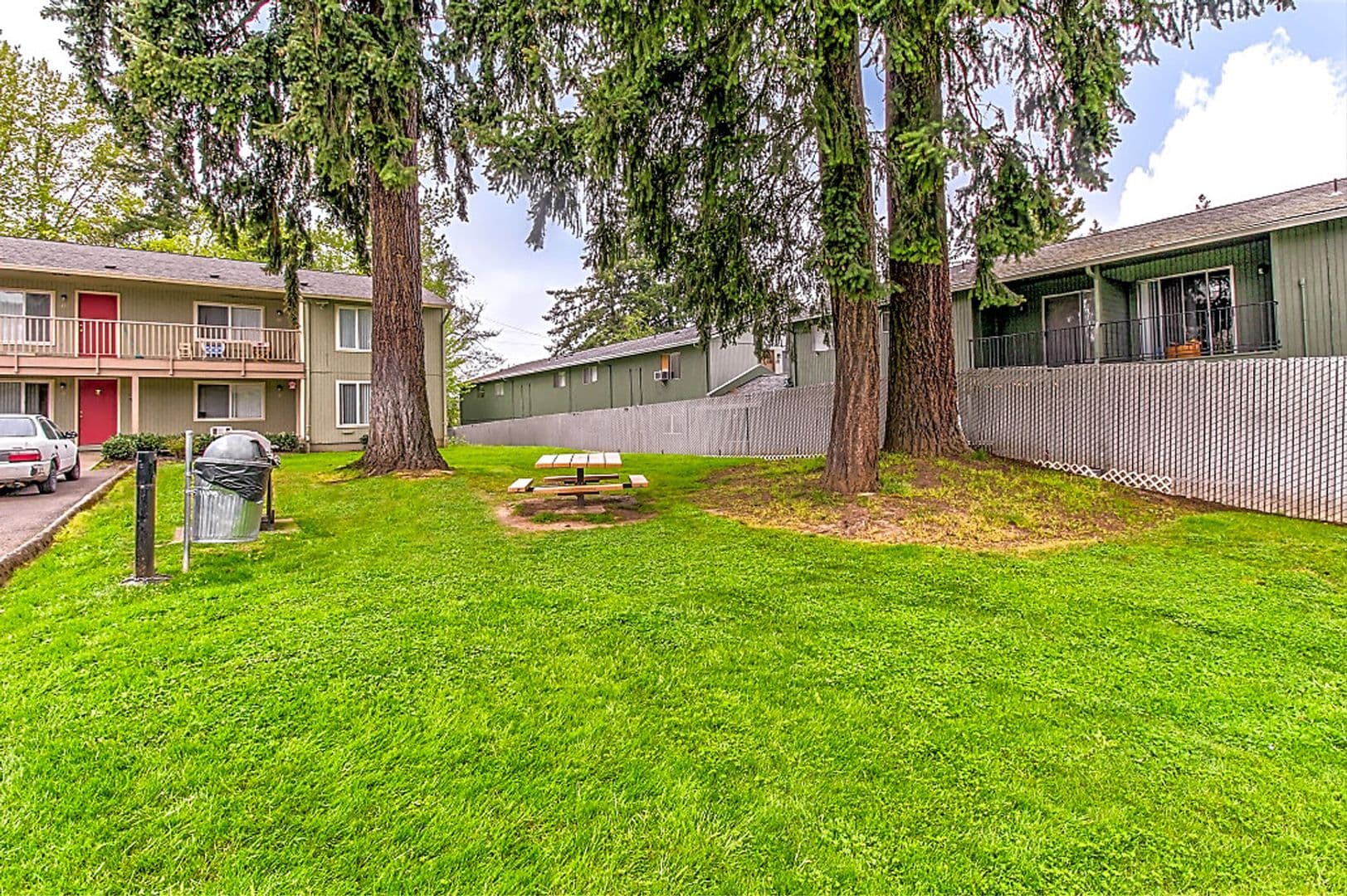 VANCOUVER Apartment: 10300 AND 10316 NE STUTZ ROAD