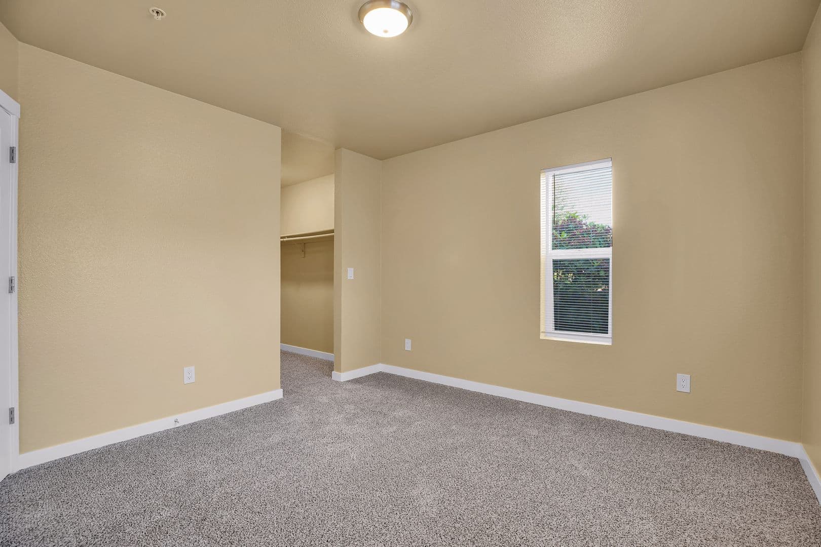SALEM Apartment: 1194 BARNES ROAD, SE
