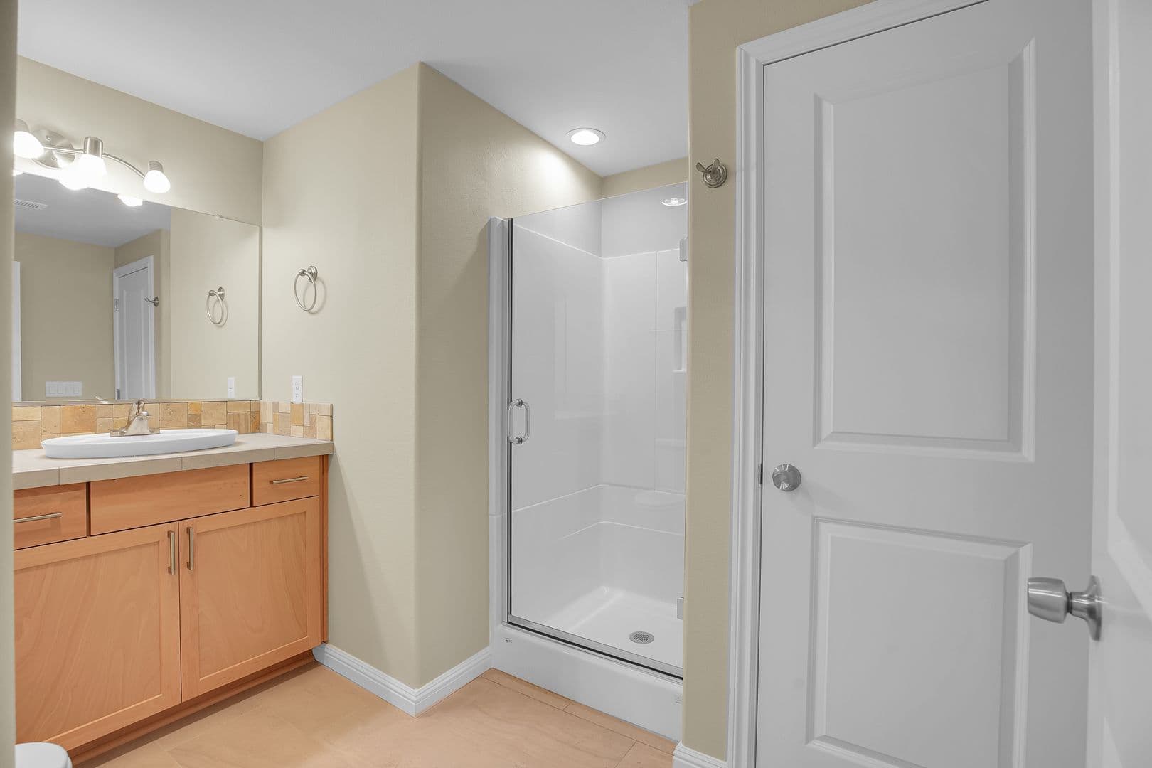 PORTLAND Apartment: 10038 SE DIVISION STREET