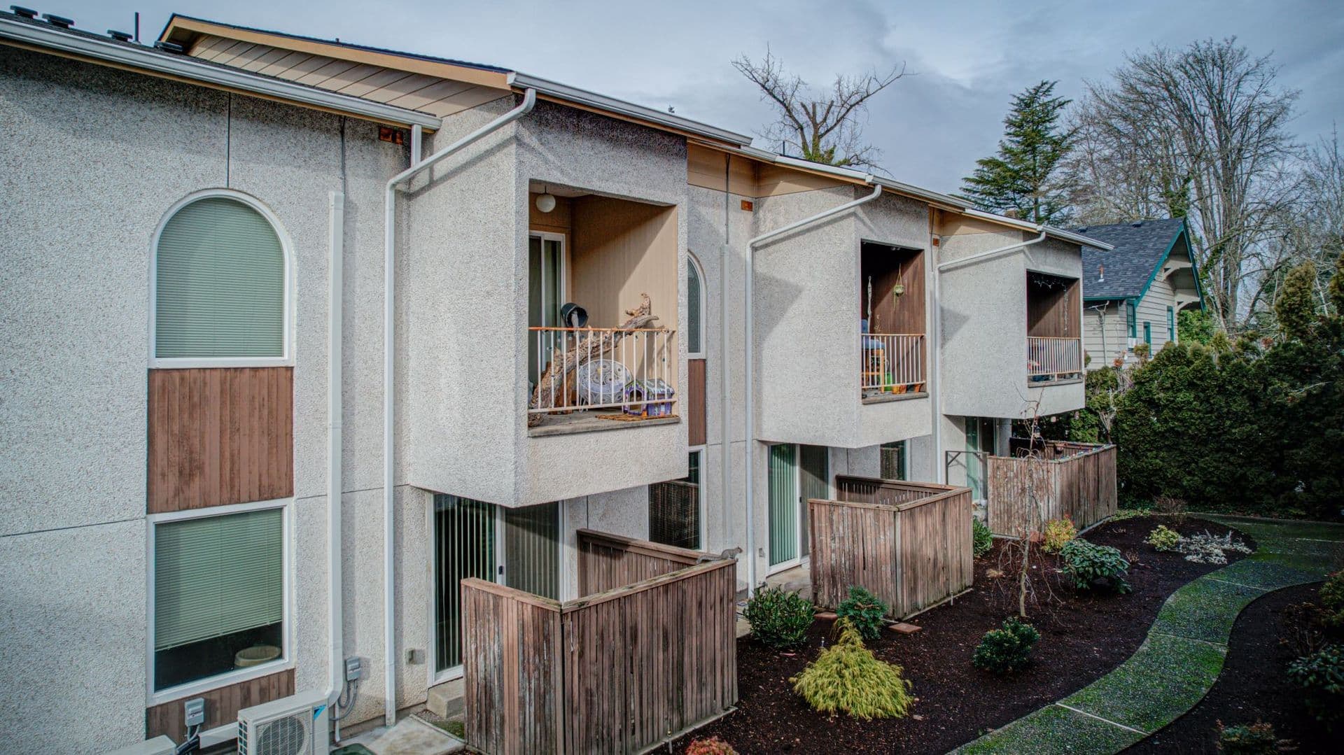 SALEM Apartment: 785 WINTER ST NE