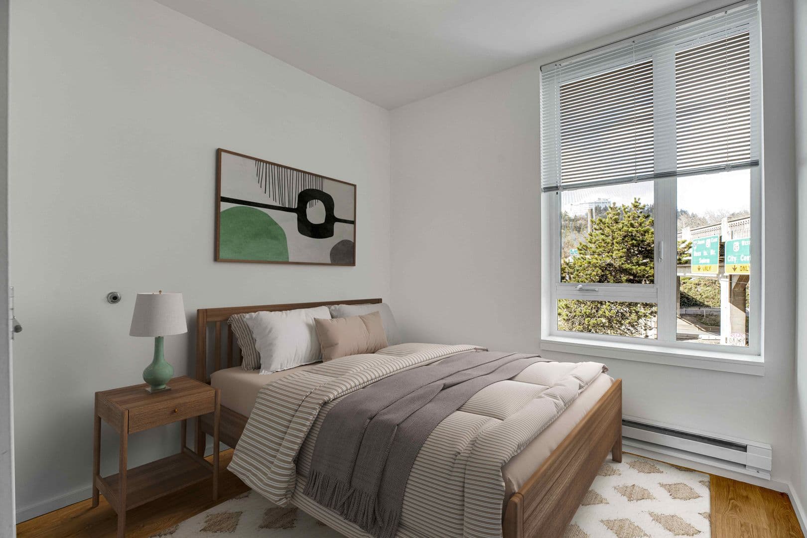 PORTLAND Apartment: 3155 S. MOODY AVE