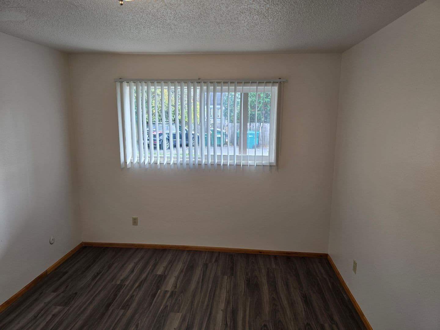 MILWAUKIE Apartment: 11275 SE 27TH AVENUE