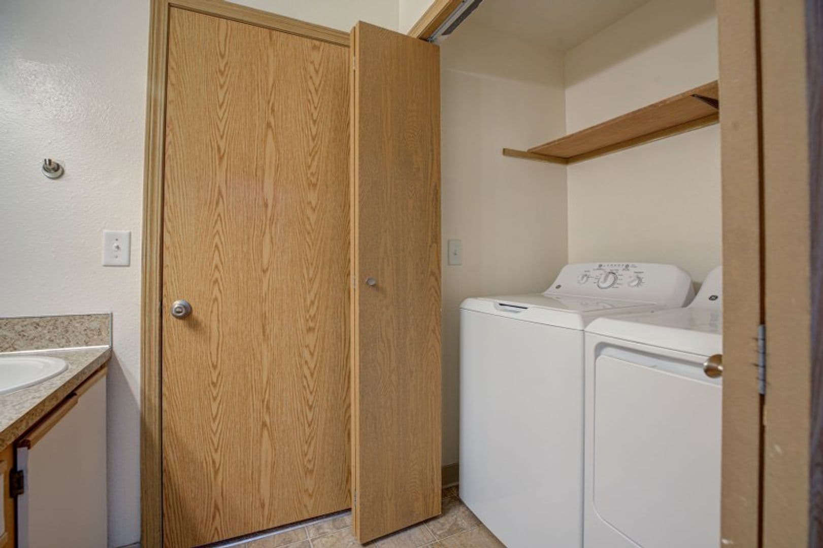 SALEM Apartment: 2800 FISHER ROAD, NE