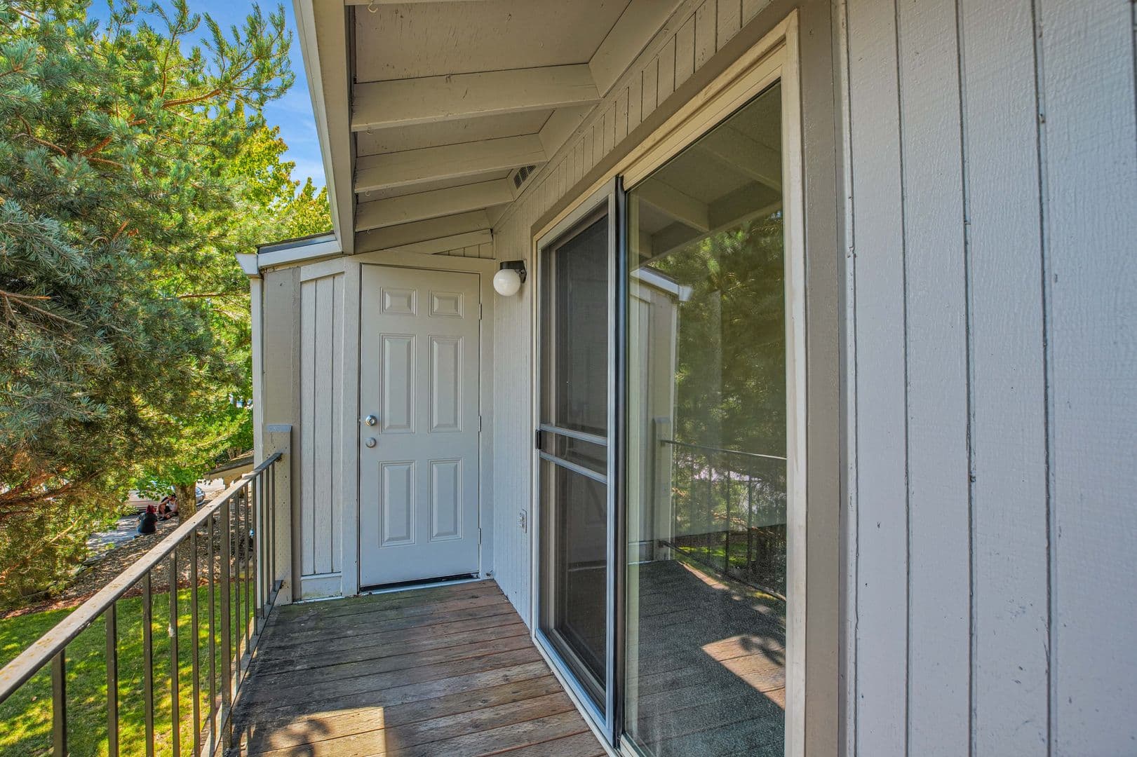 CORNELIUS Apartment: 267 N. 10TH
