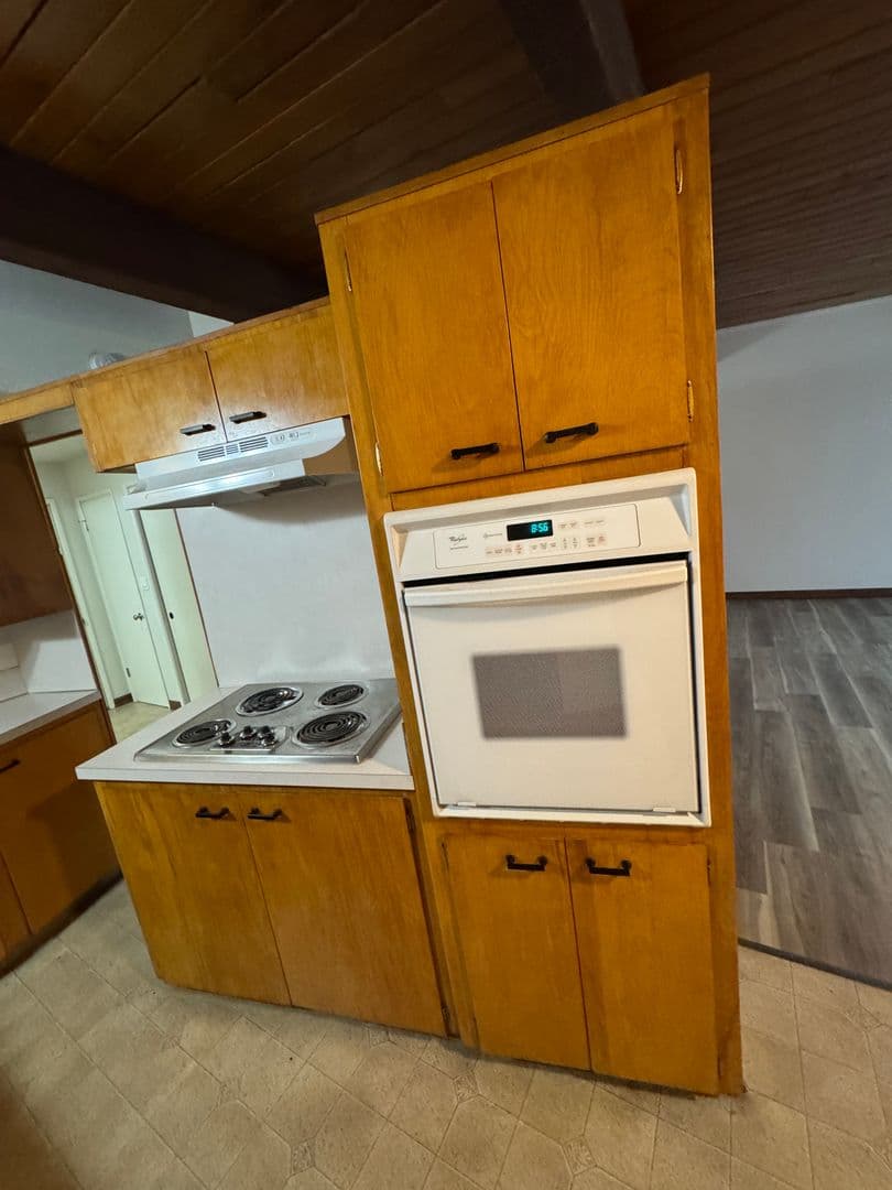 MILWAUKIE Apartment: 10447-10489 SE 23RD AVE