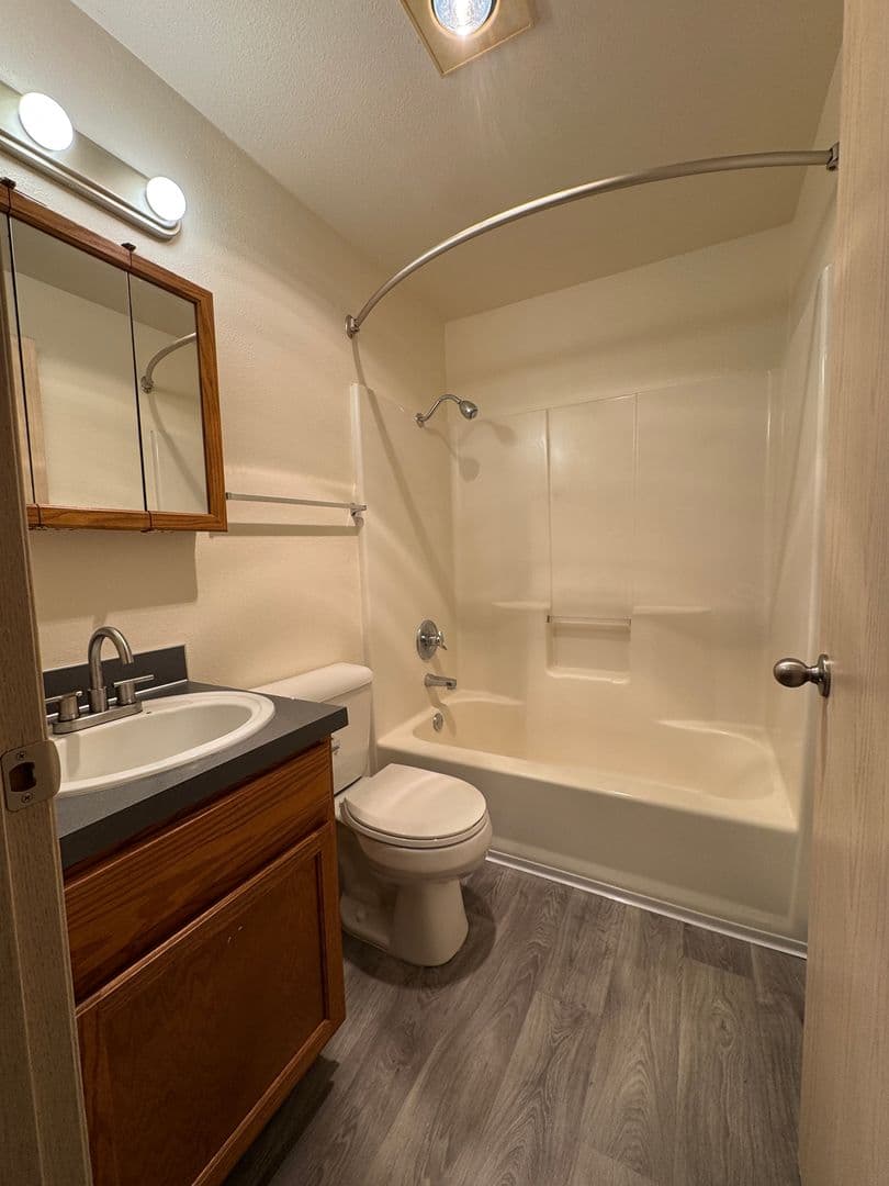 STAYTON Apartment: 1060-1074 W. IDA STREET