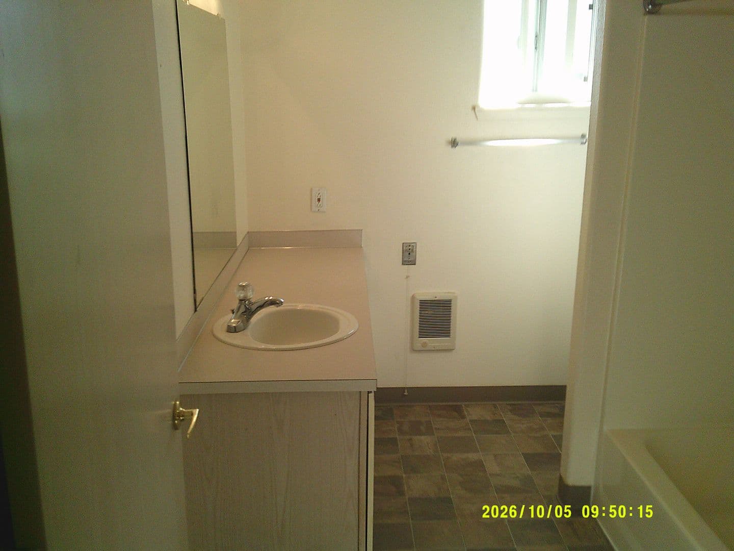 DUNDEE Apartment: 179 SW 7TH ST
