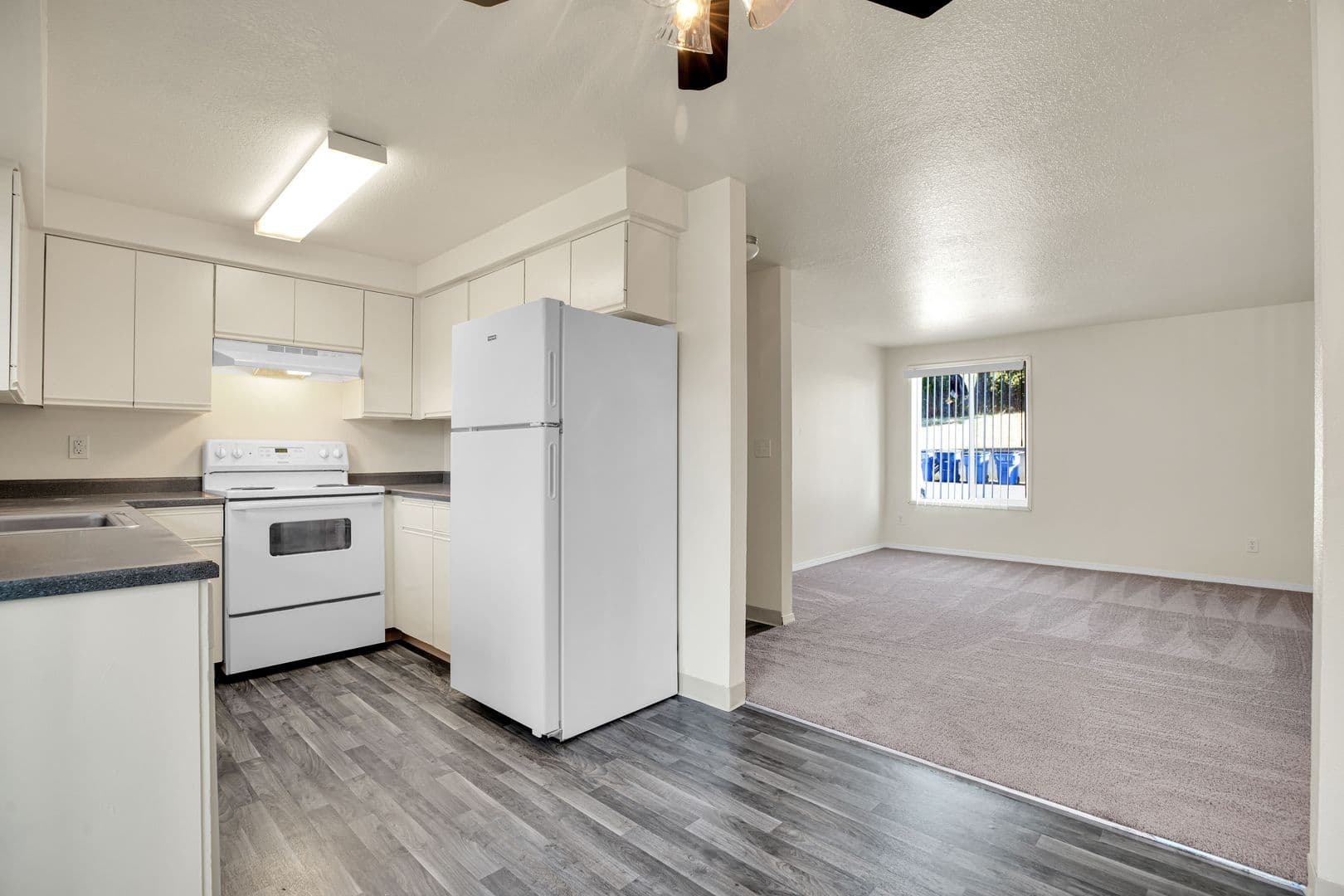 VANCOUVER Apartment: 5700-5706 NE 34TH STREET