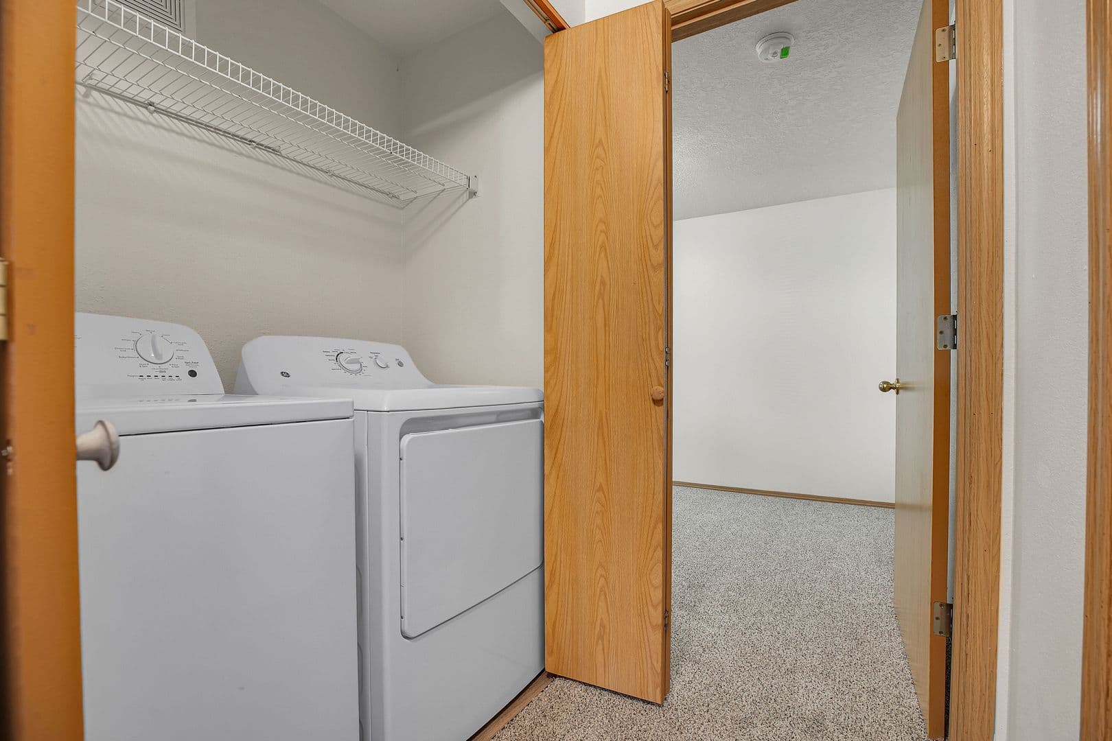 PORTLAND Apartment: 12509 SE FOSTER RD