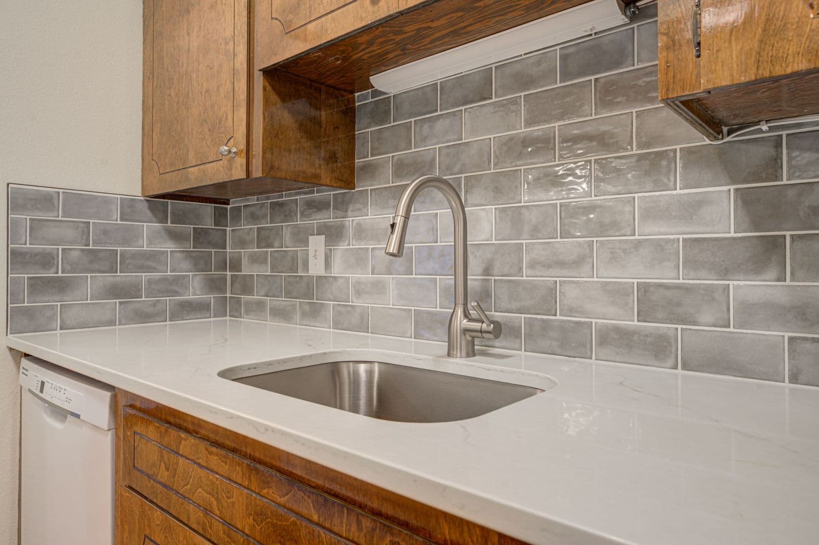 SALEM Apartment: 785 WINTER ST NE