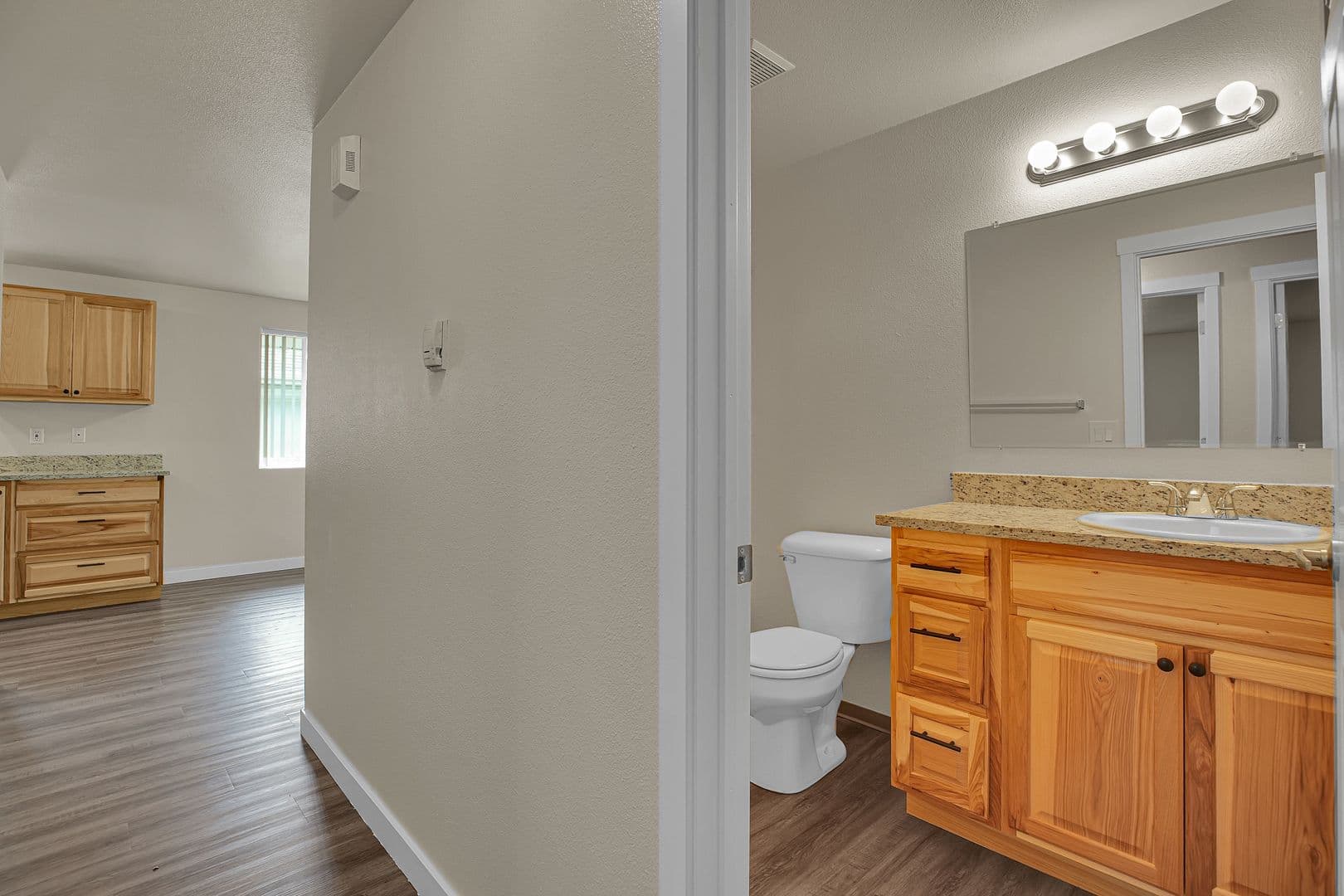 SALEM Townhome: 1194 BARNES ROAD, SE