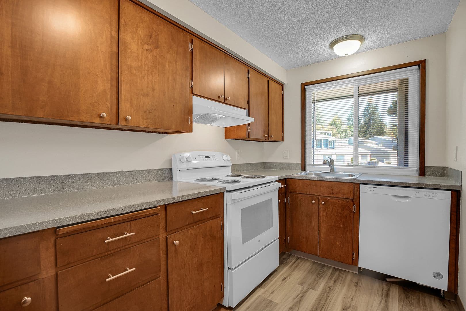 KEIZER Apartment: 790 LOCKHAVEN DRIVE, NE