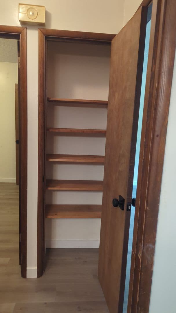 PORTLAND Apartment: 2830-2846 SW SAM JACKSON PARK RD