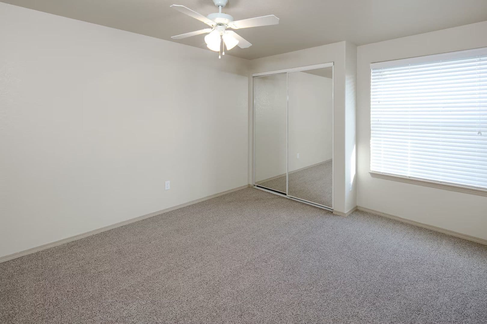 MILWAUKIE Apartment: 11615 SE FULLER ROAD
