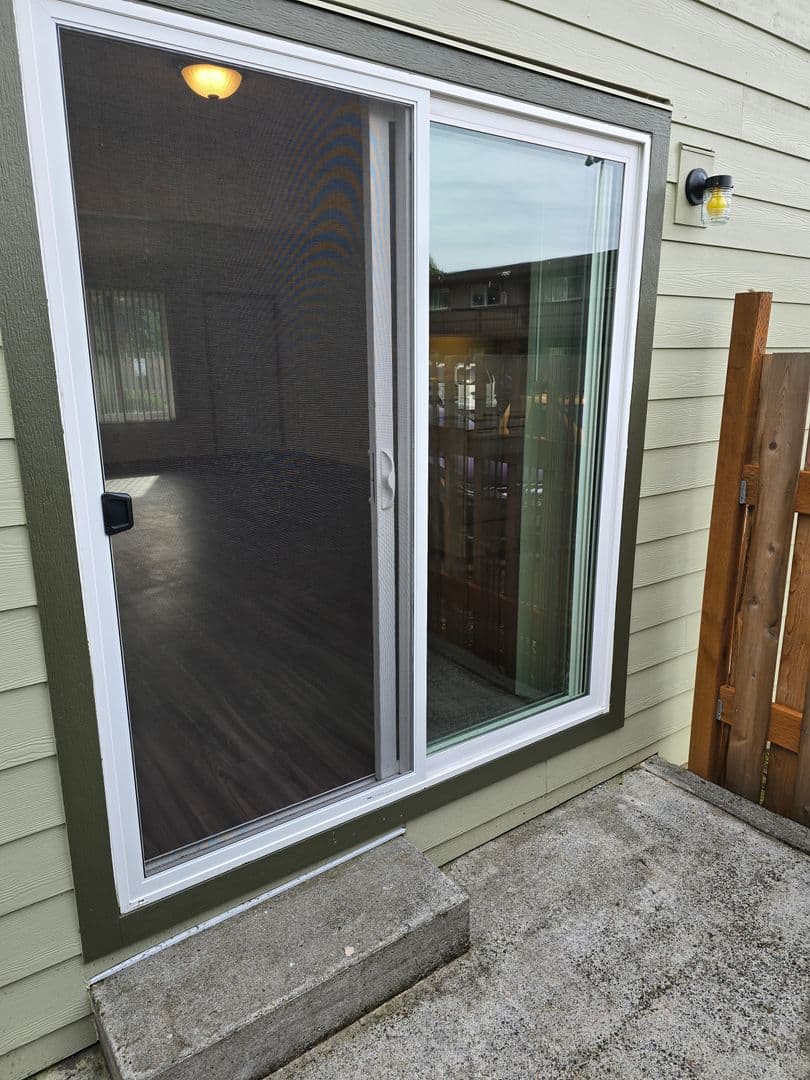 MILWAUKIE Apartment: 11275 SE 27TH AVENUE