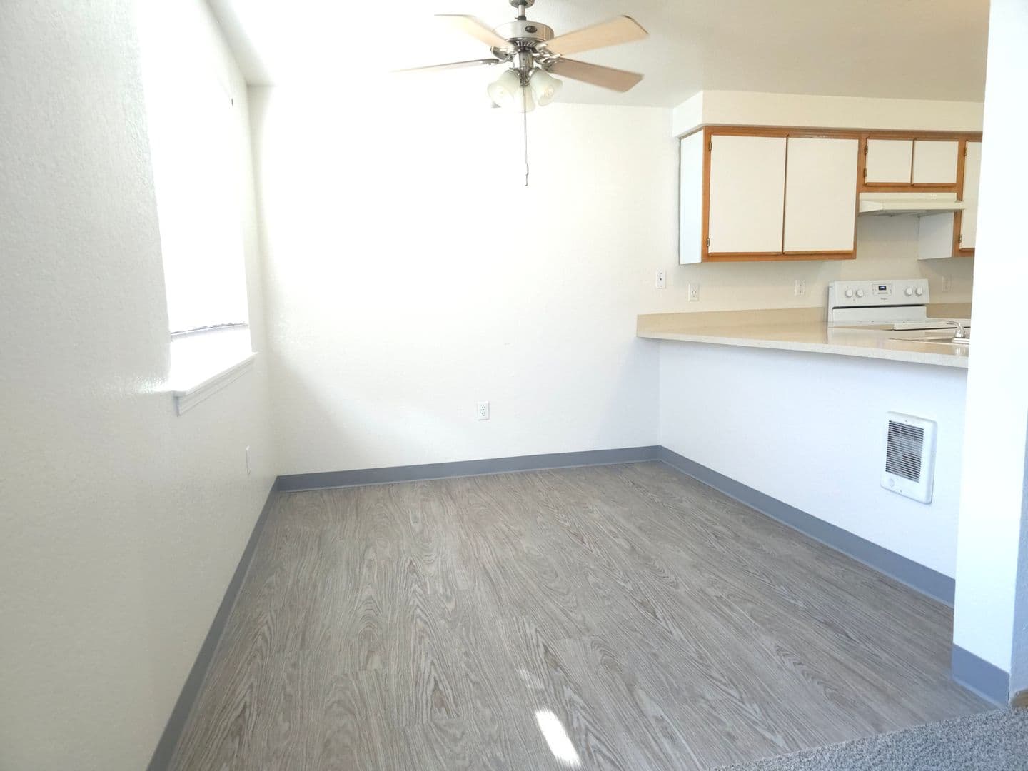 SALEM Apartment: 1304-1330 WALLACE RD. NW