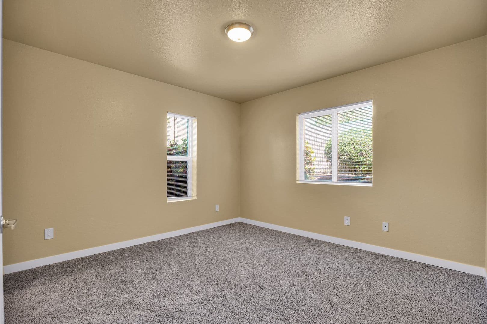 SALEM Apartment: 1194 BARNES ROAD, SE