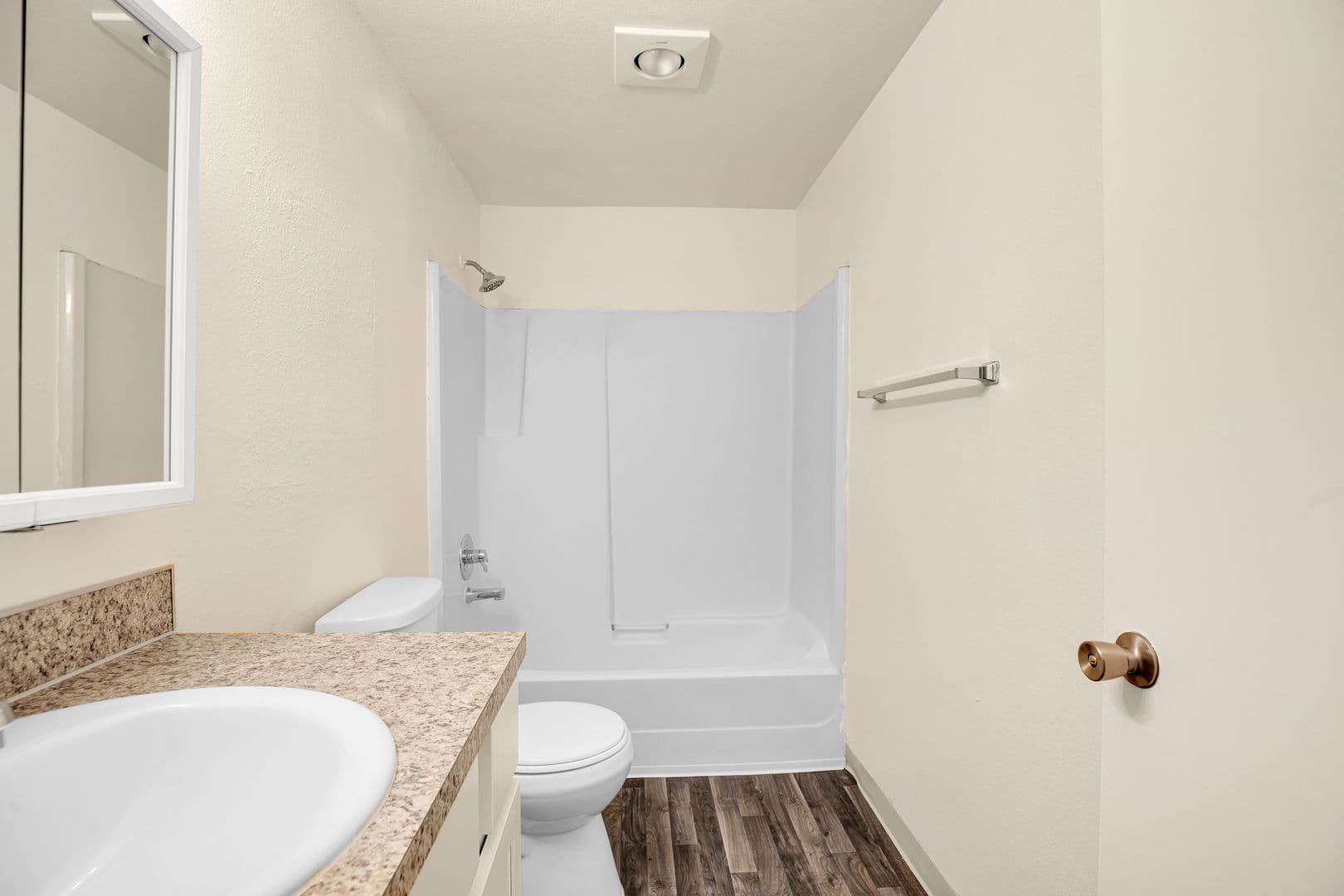 VANCOUVER Apartment: 5700-5706 NE 34TH STREET