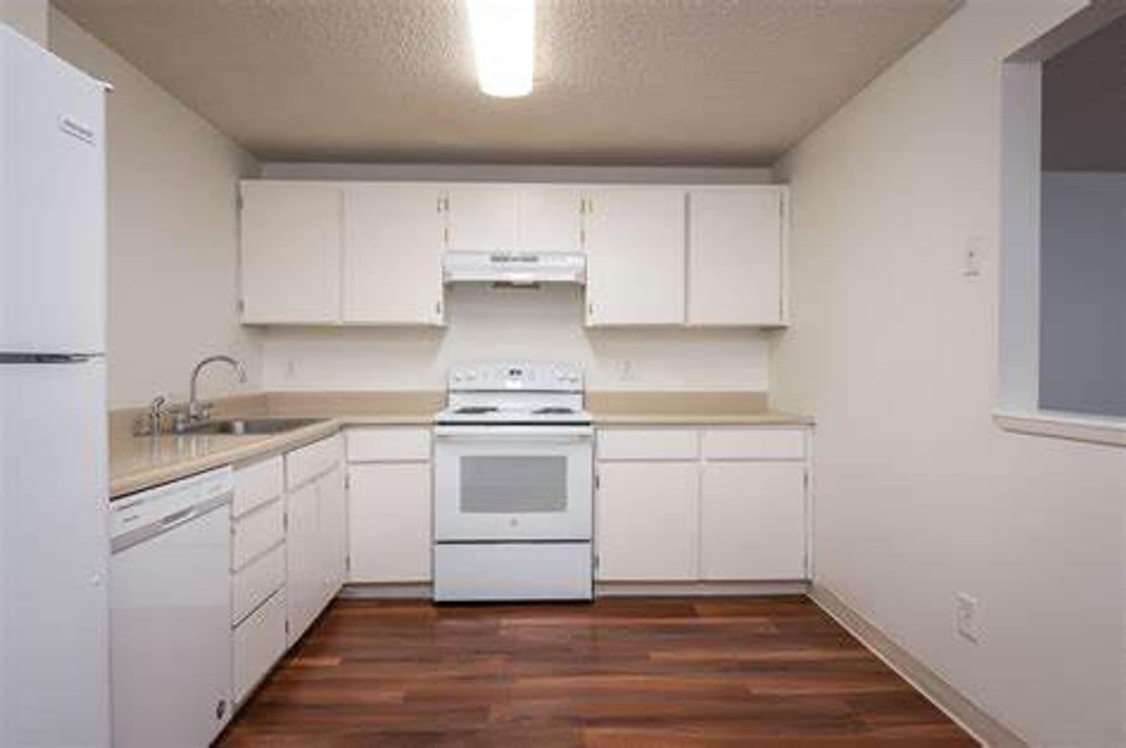 VANCOUVER Apartment: 10300 AND 10316 NE STUTZ ROAD