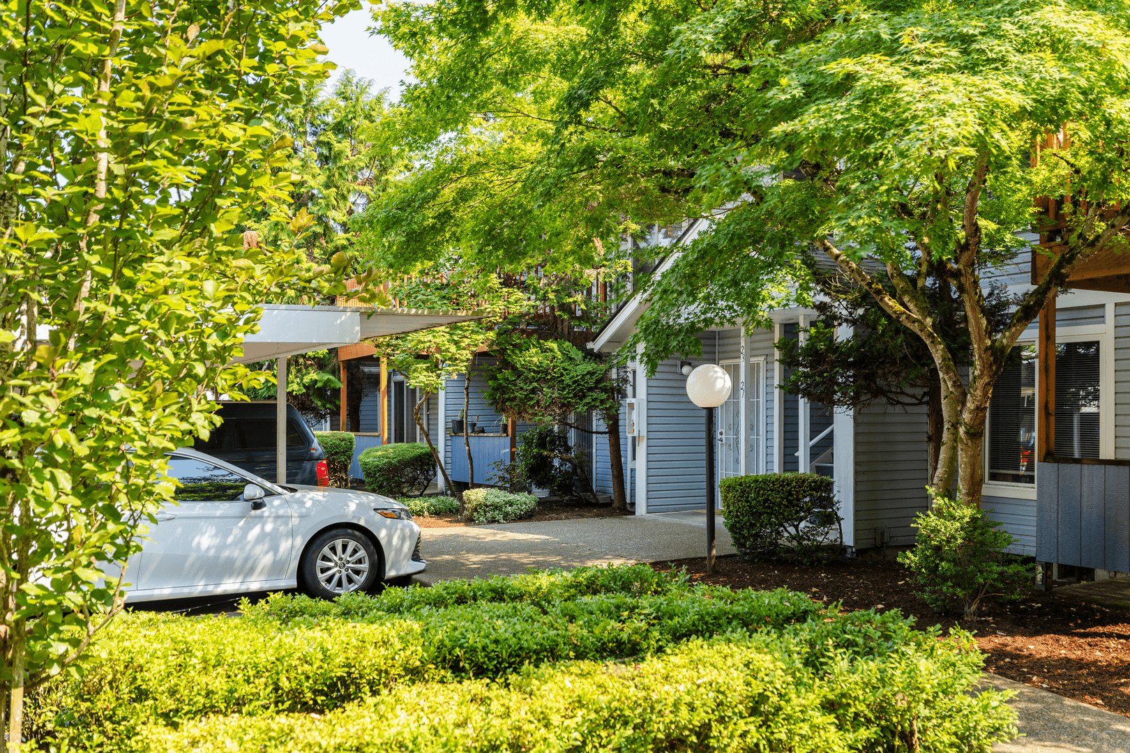 NEWBERG Apartment: 901 PECAN CT