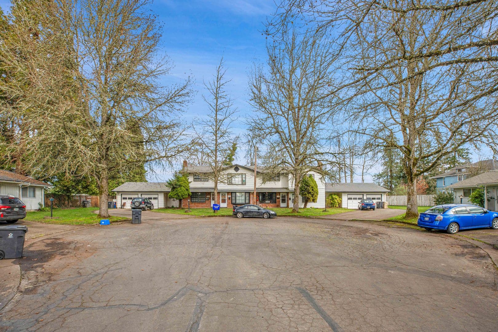 ALBANY Apartment: 1425-1525 TRACY COURT