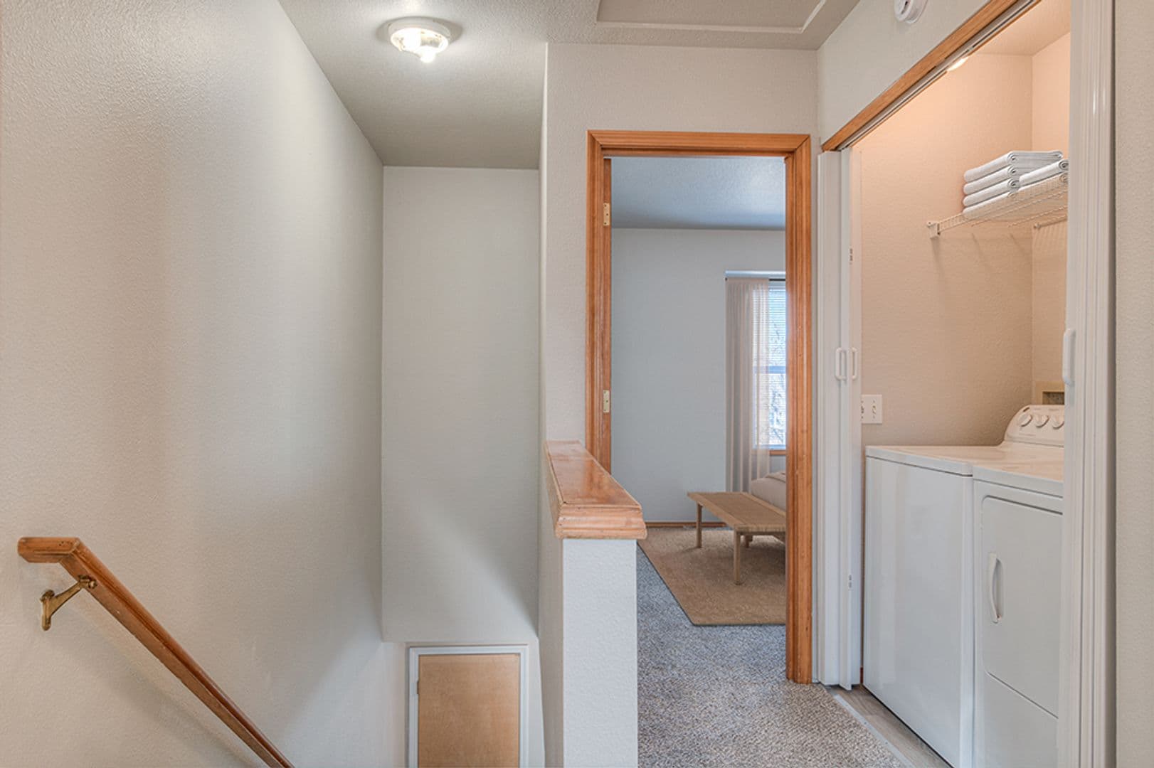 BEND Apartment: 900 NE BUTLER MARKET RD