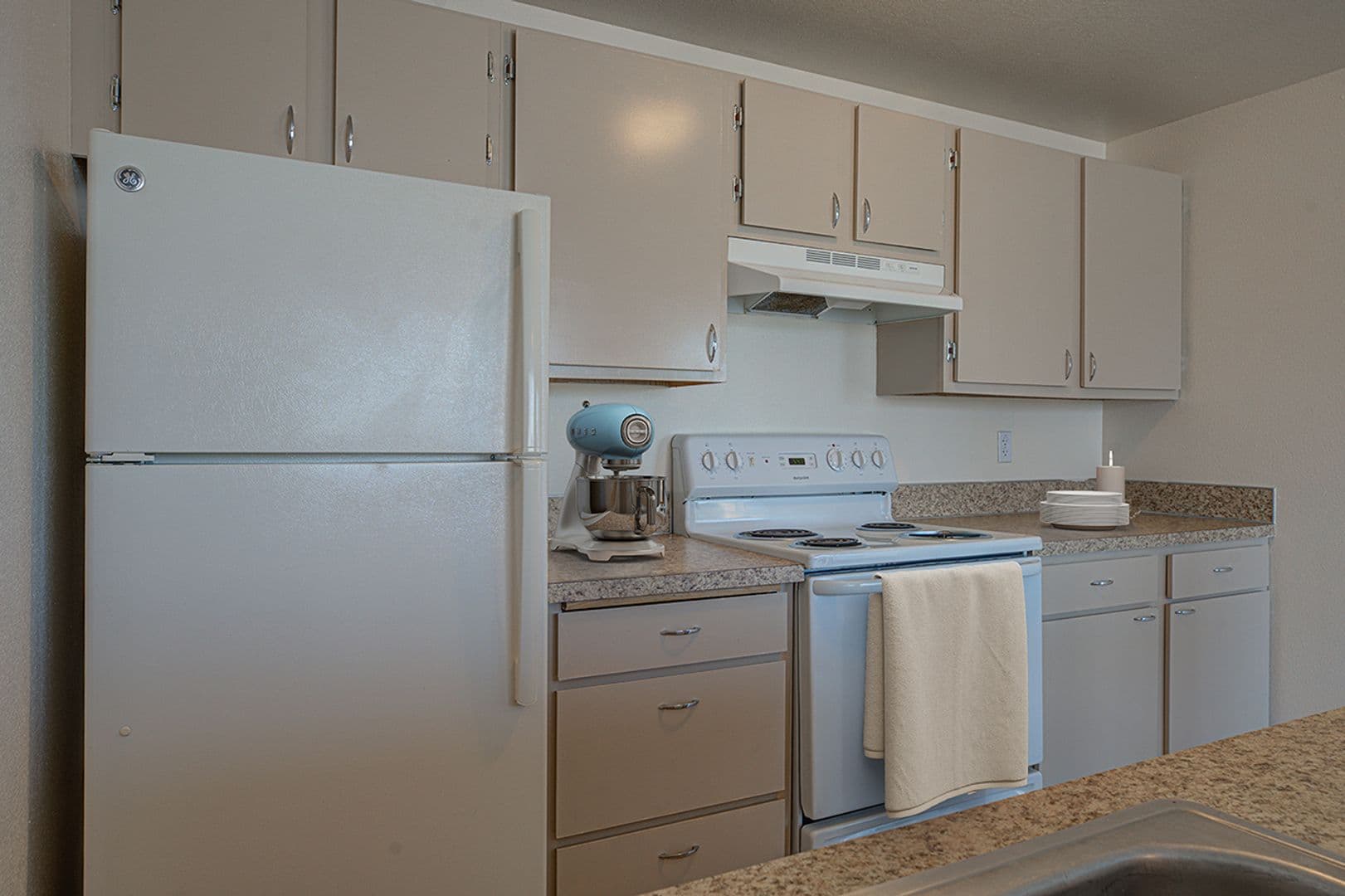 VANCOUVER Apartment: 3214 NE 62ND AVE