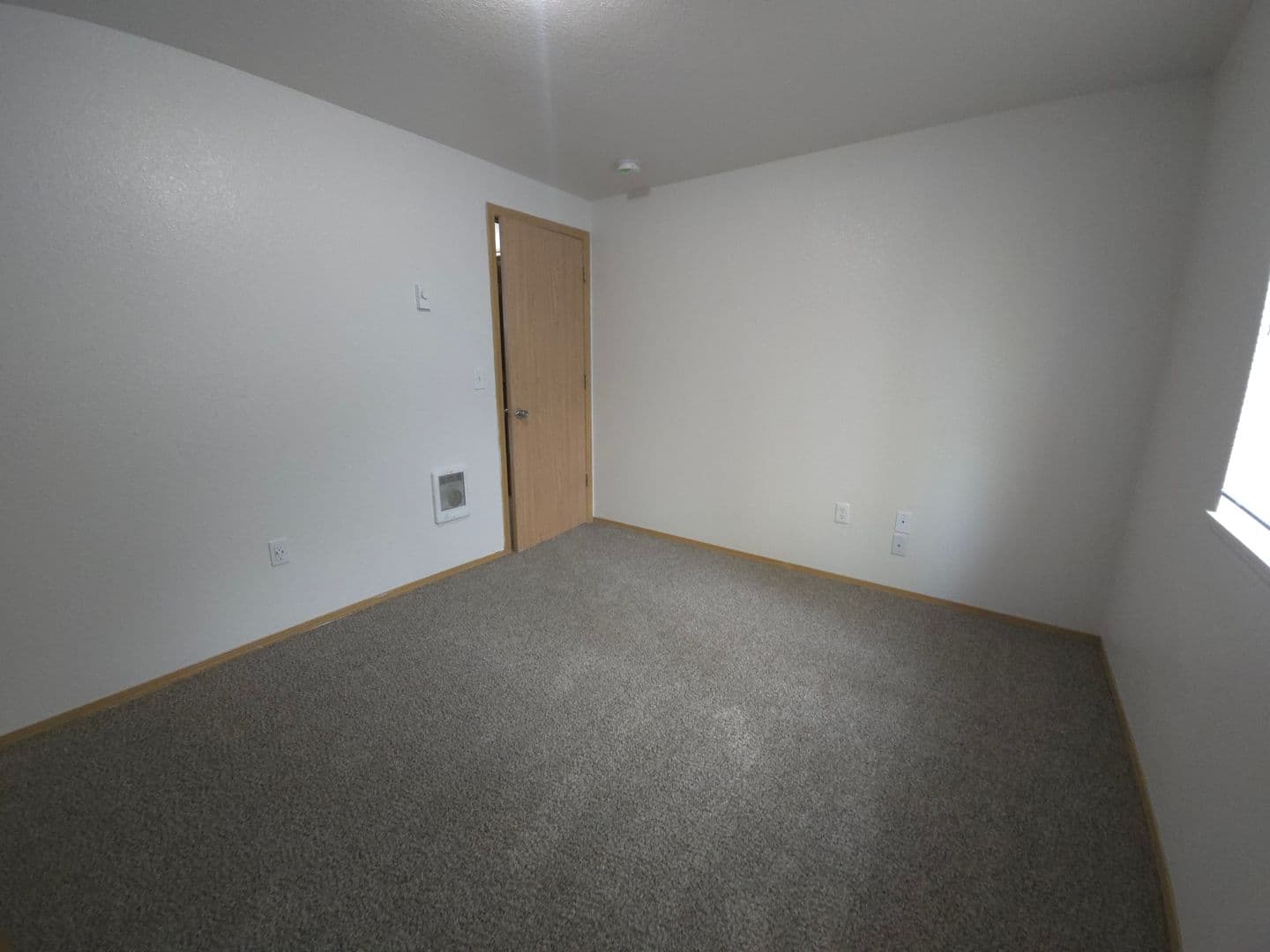 SALEM Apartment: 1304-1330 WALLACE RD. NW