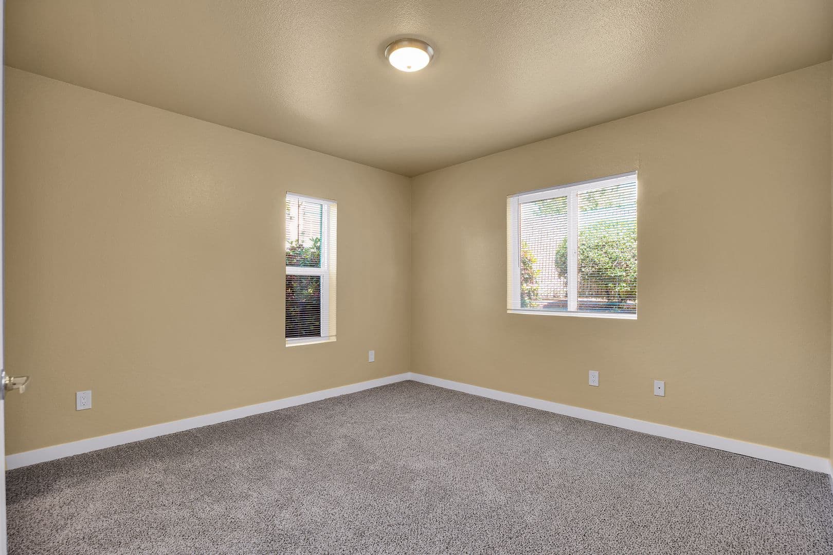 SALEM Apartment: 1194 BARNES ROAD, SE