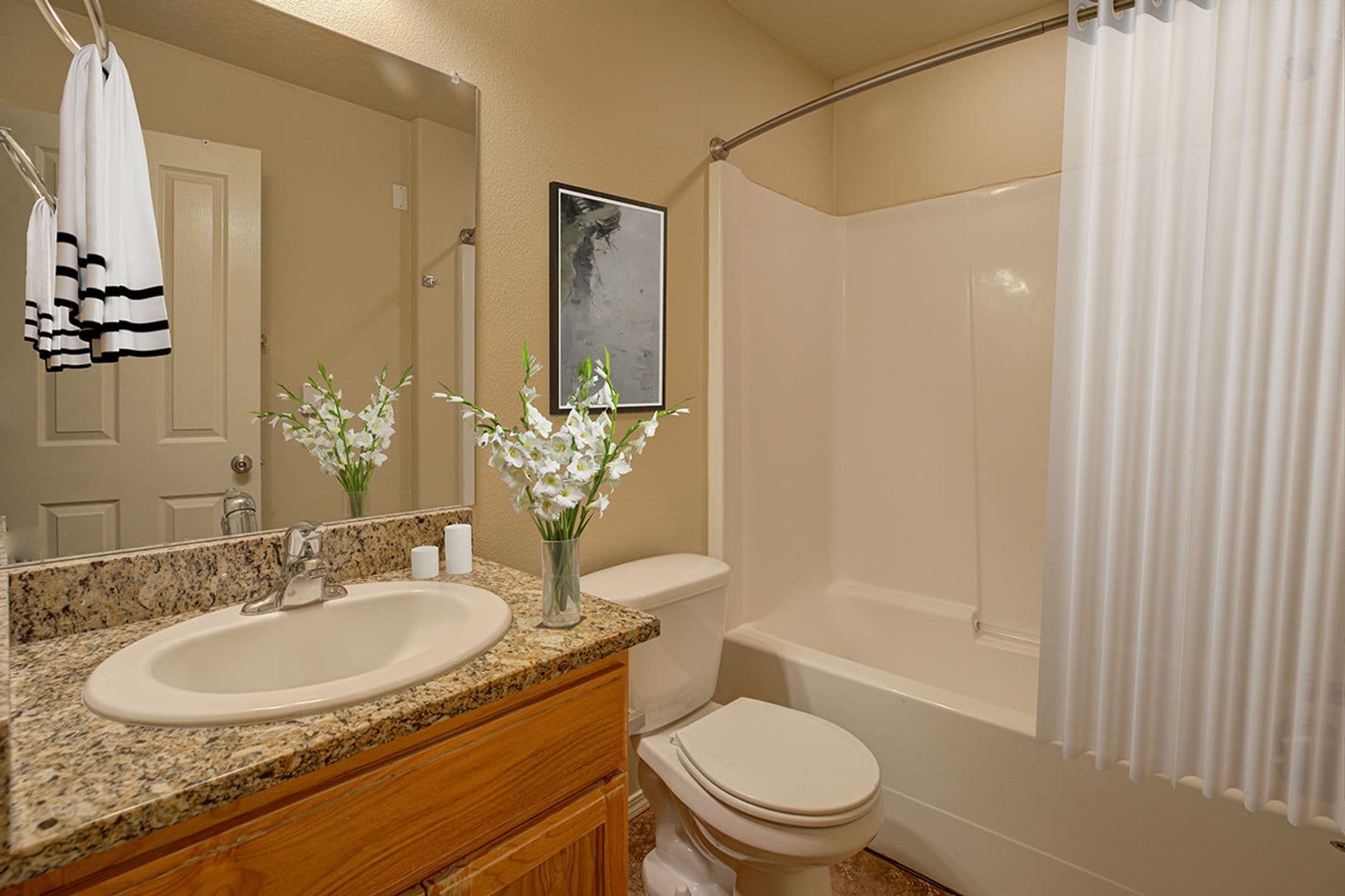 VANCOUVER Apartment: 5513 - 5517 NE 66th AVE