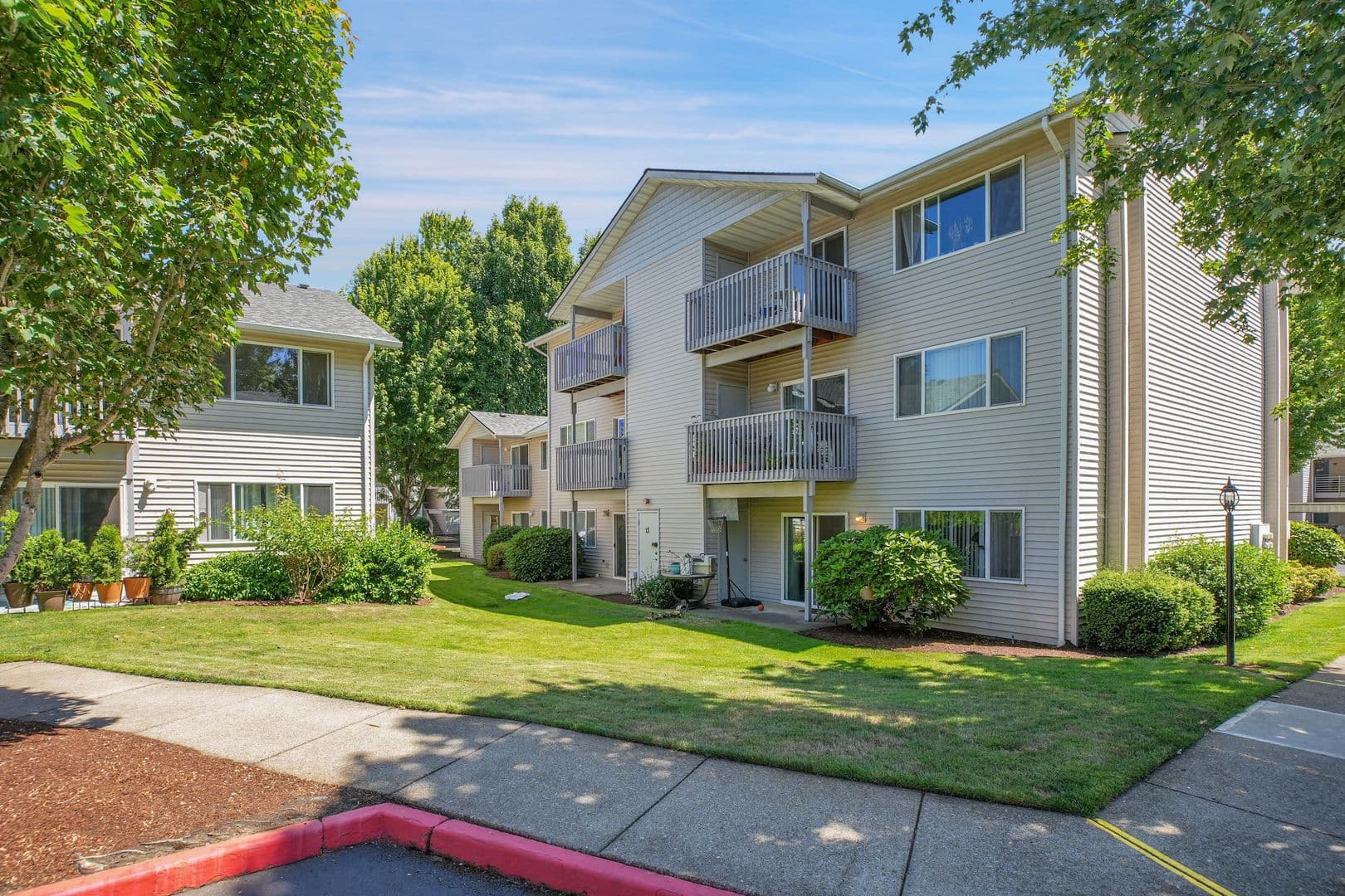 SALEM Apartment: 1194 BARNES ROAD, SE