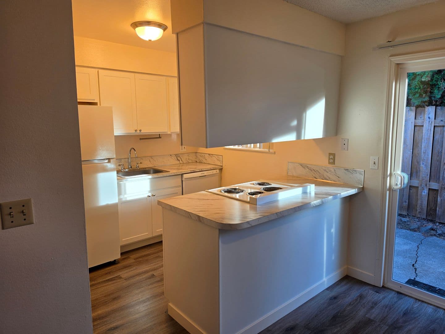 SHERWOOD Apartment: 21985 SW SHERWOOD BLVD