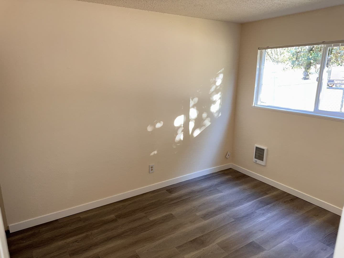 SHERWOOD Apartment: 21985 SW SHERWOOD BLVD