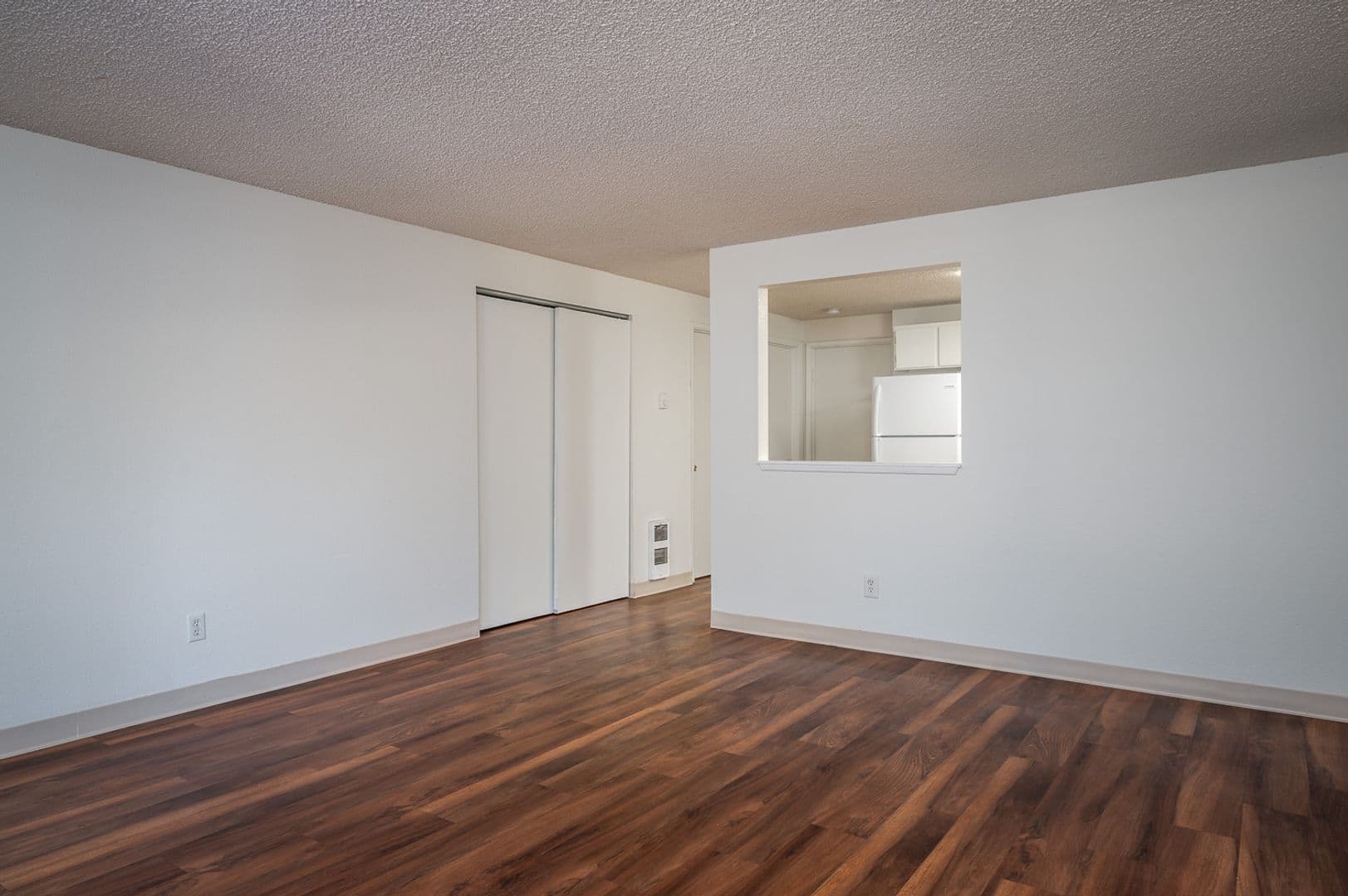 VANCOUVER Apartment: 10300 AND 10316 NE STUTZ ROAD