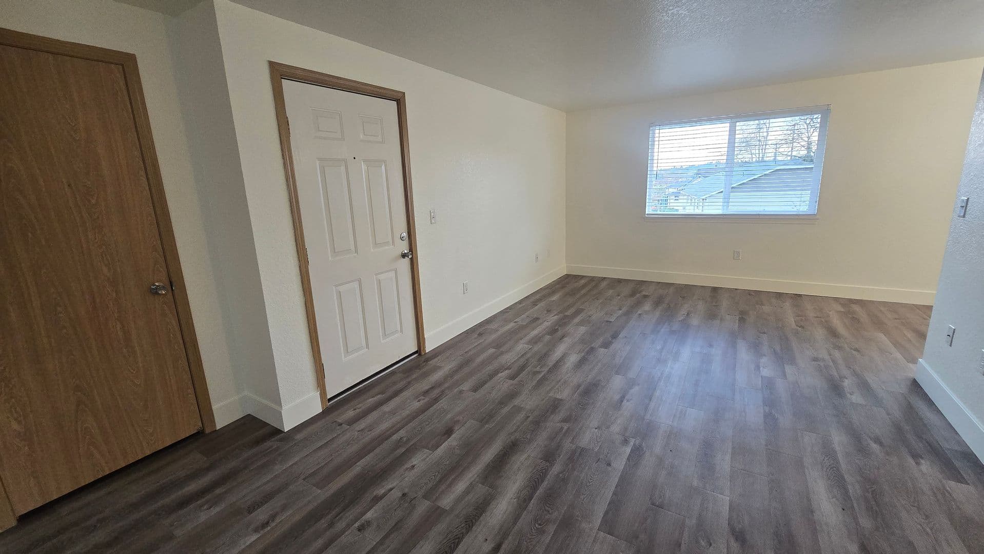 SALEM Apartment: 1304-1330 WALLACE RD. NW