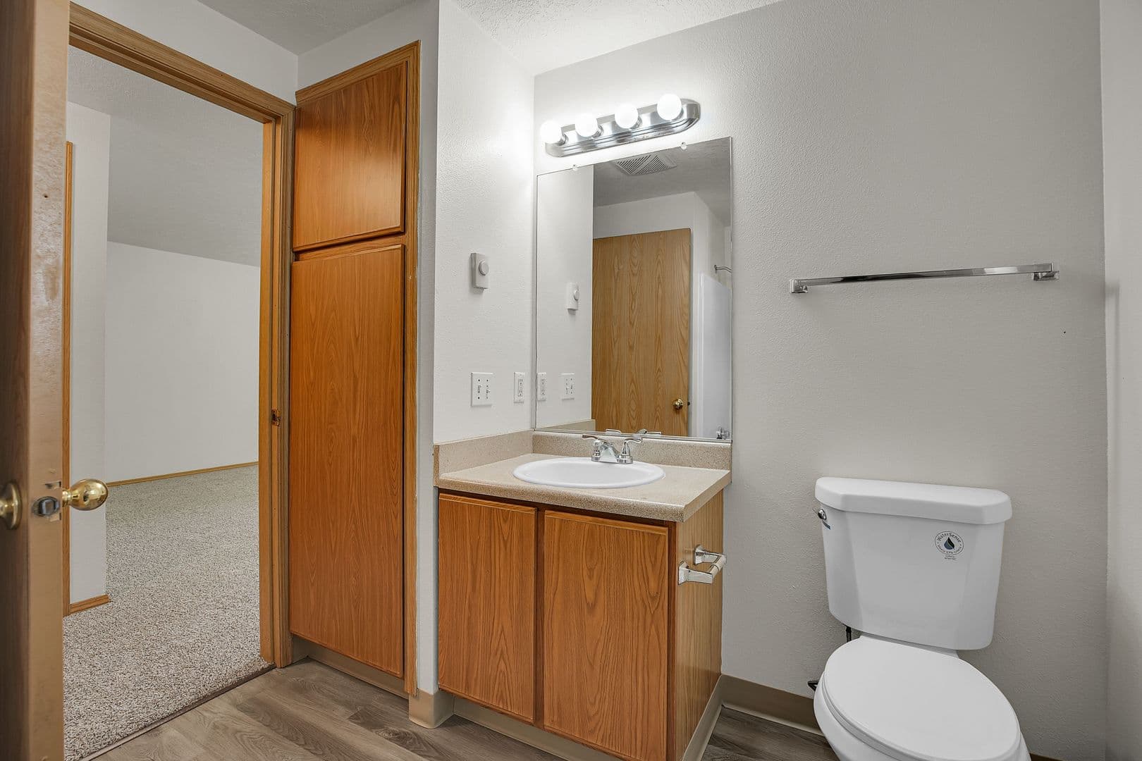 PORTLAND Apartment: 12509 SE FOSTER RD