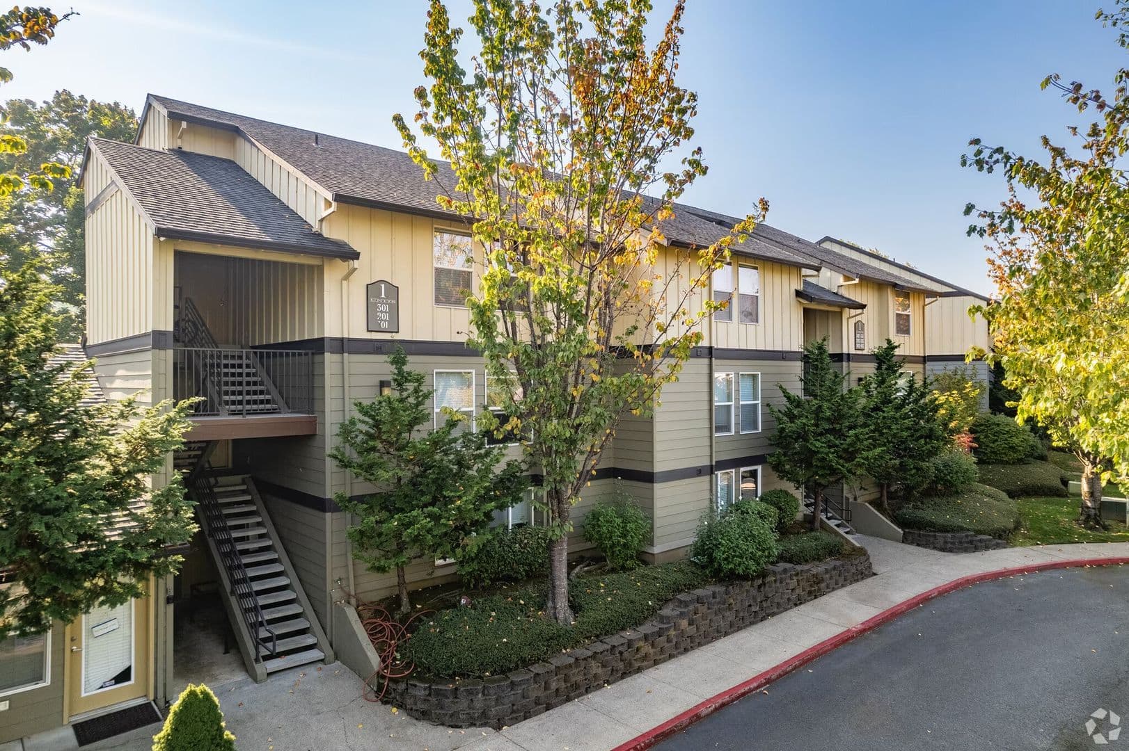 MILWAUKIE Apartment: 11615 SE FULLER ROAD