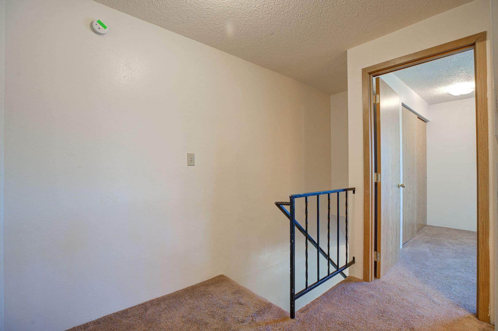 MCMINNVILLE Apartment: 455 NE 17TH ST