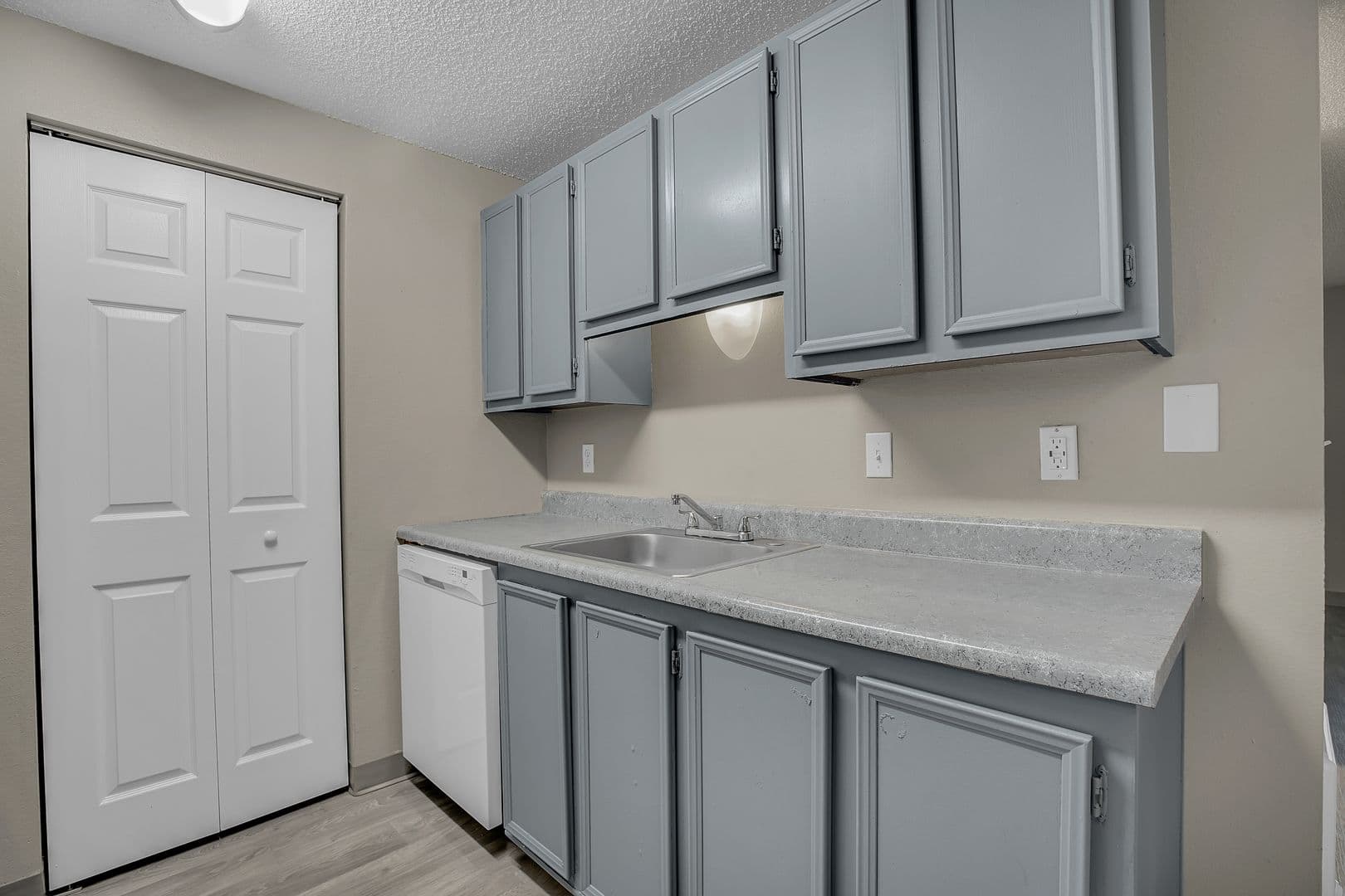 BEAVERTON Apartment: 3660 SW 117TH AVE