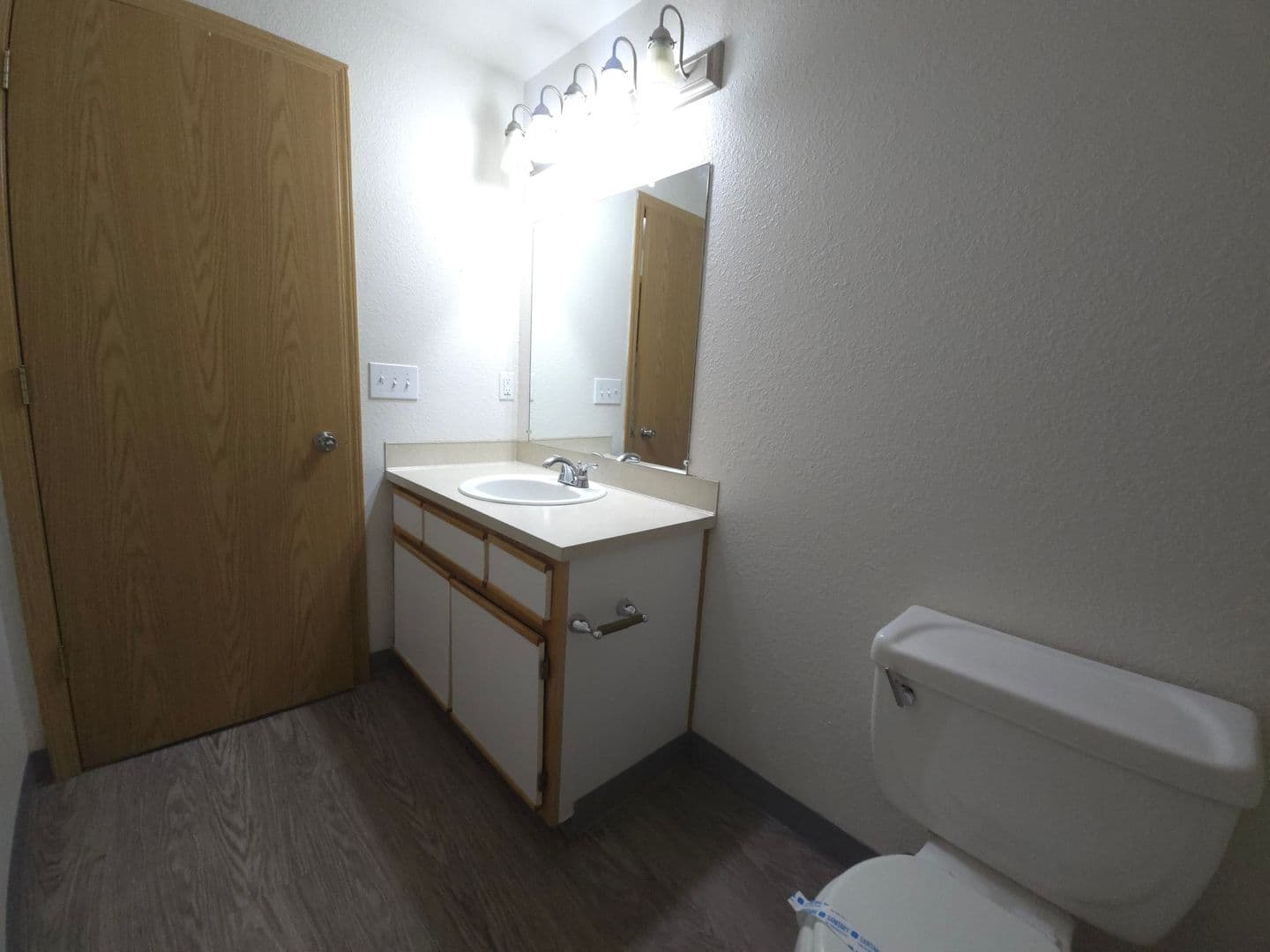 SALEM Apartment: 1304-1330 WALLACE RD. NW