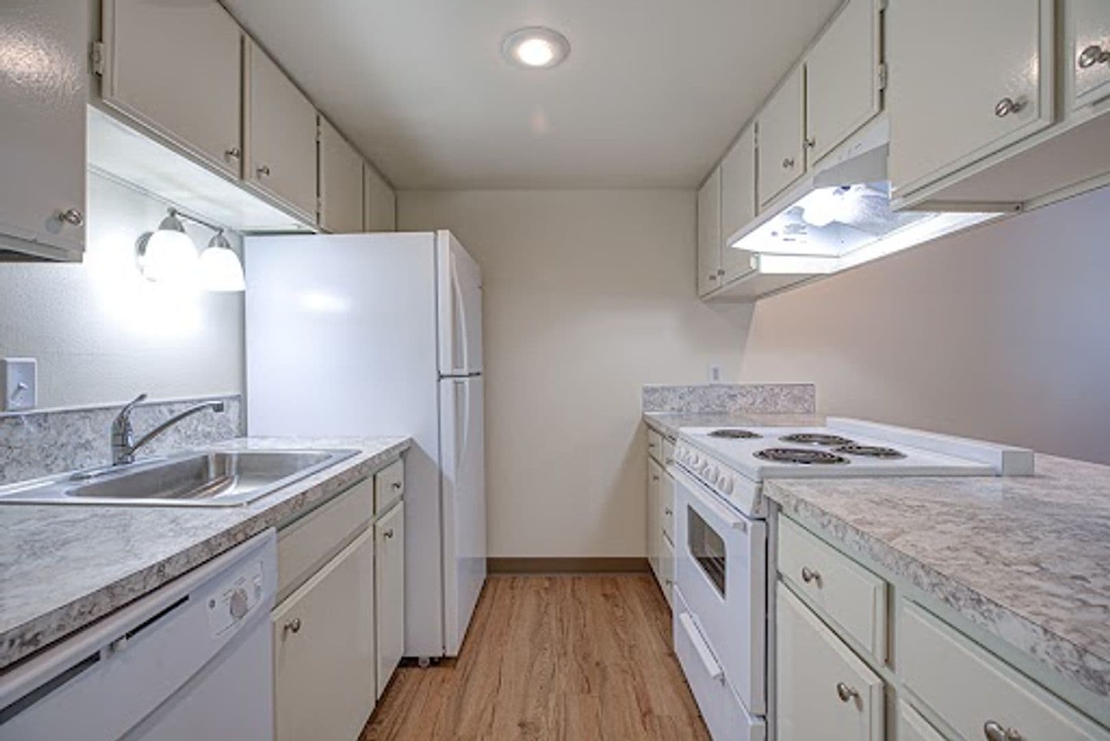 SCAPPOOSE Townhome: 52279 SW 4th Street #3