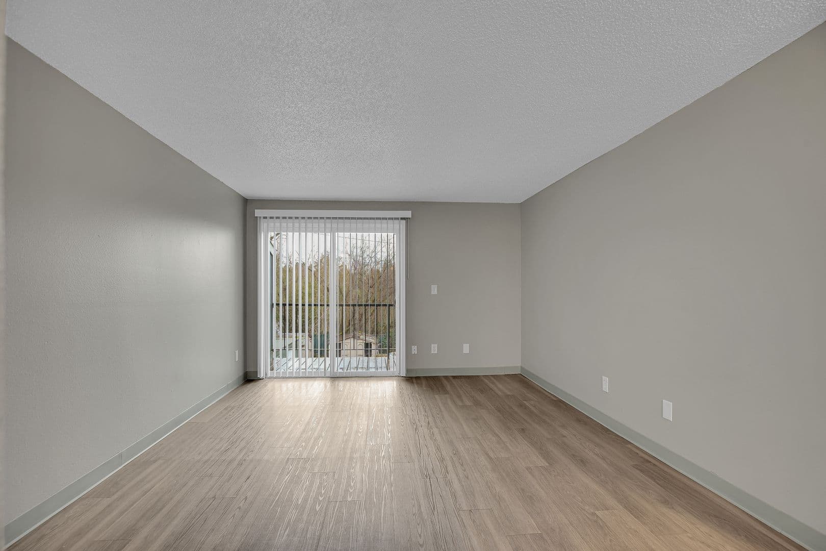 BEAVERTON Apartment: 3660 SW 117TH AVE