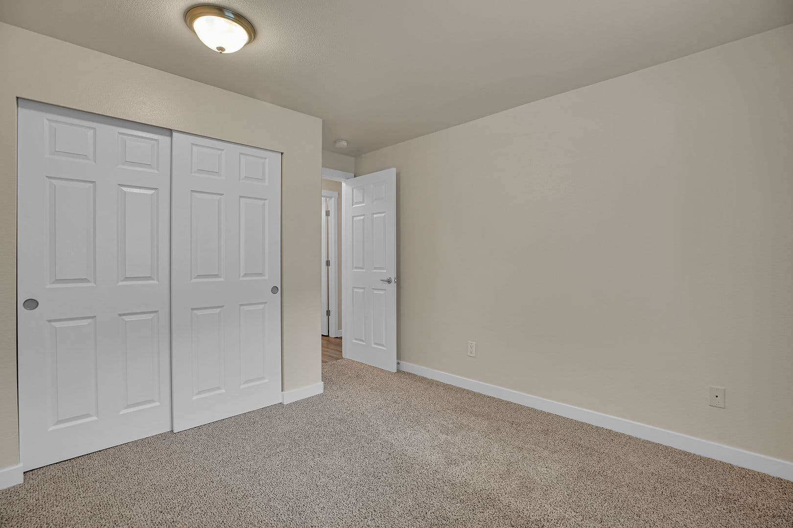 SALEM Townhome: 1194 BARNES ROAD, SE