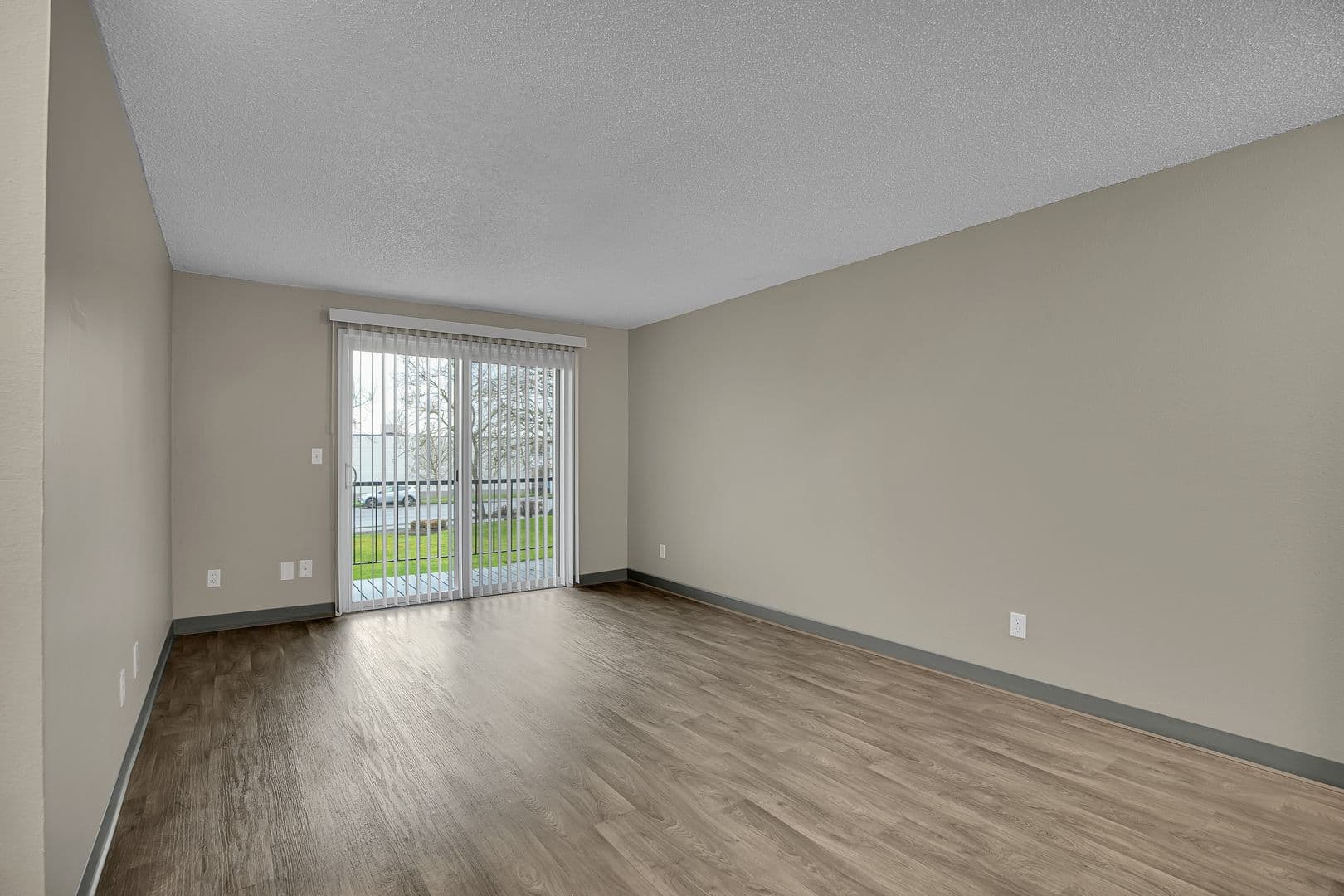 BEAVERTON Apartment: 3660 SW 117TH AVE
