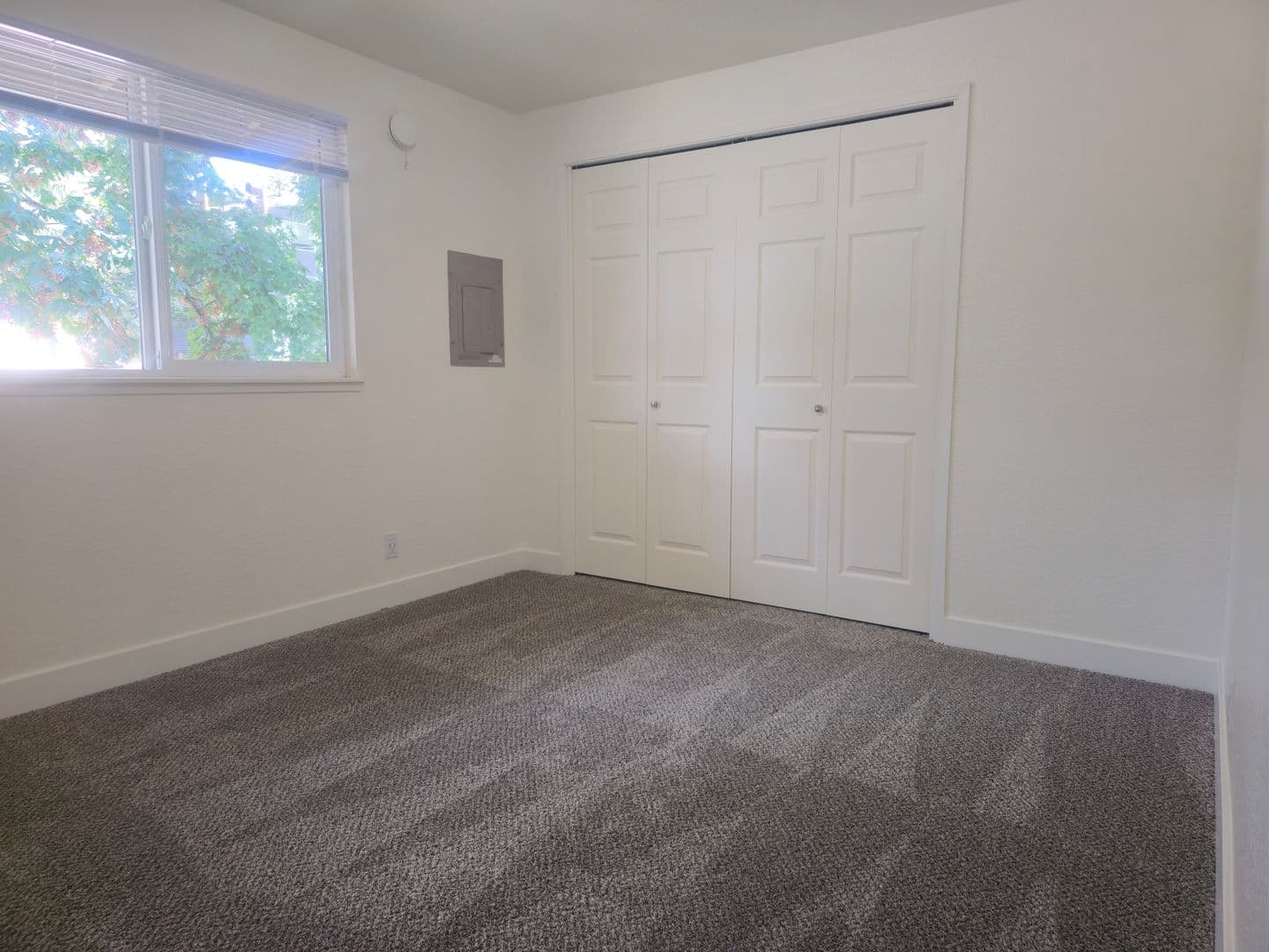 SALEM Apartment: 1304-1330 WALLACE RD. NW