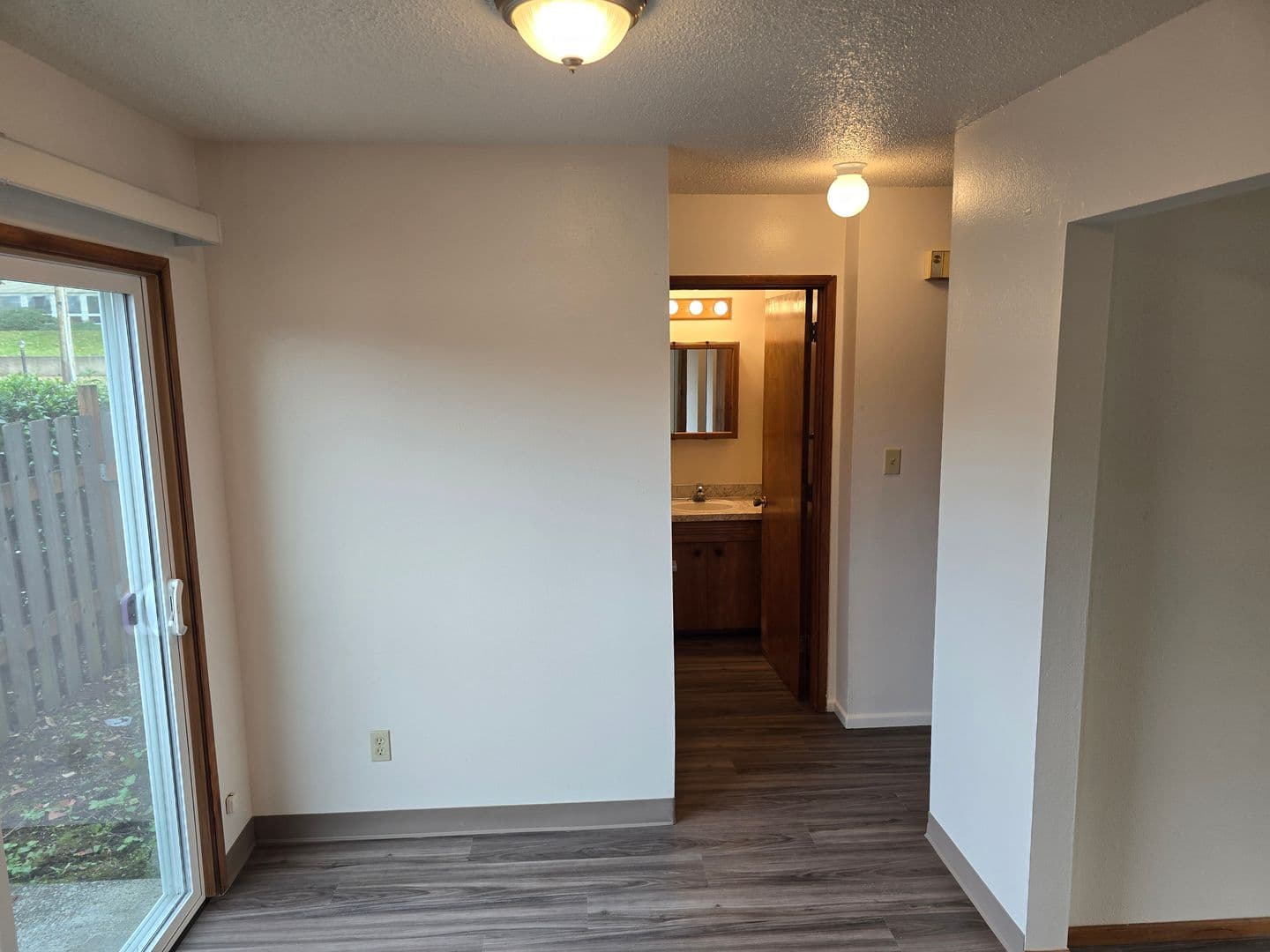 MILWAUKIE Apartment: 11275 SE 27TH AVENUE