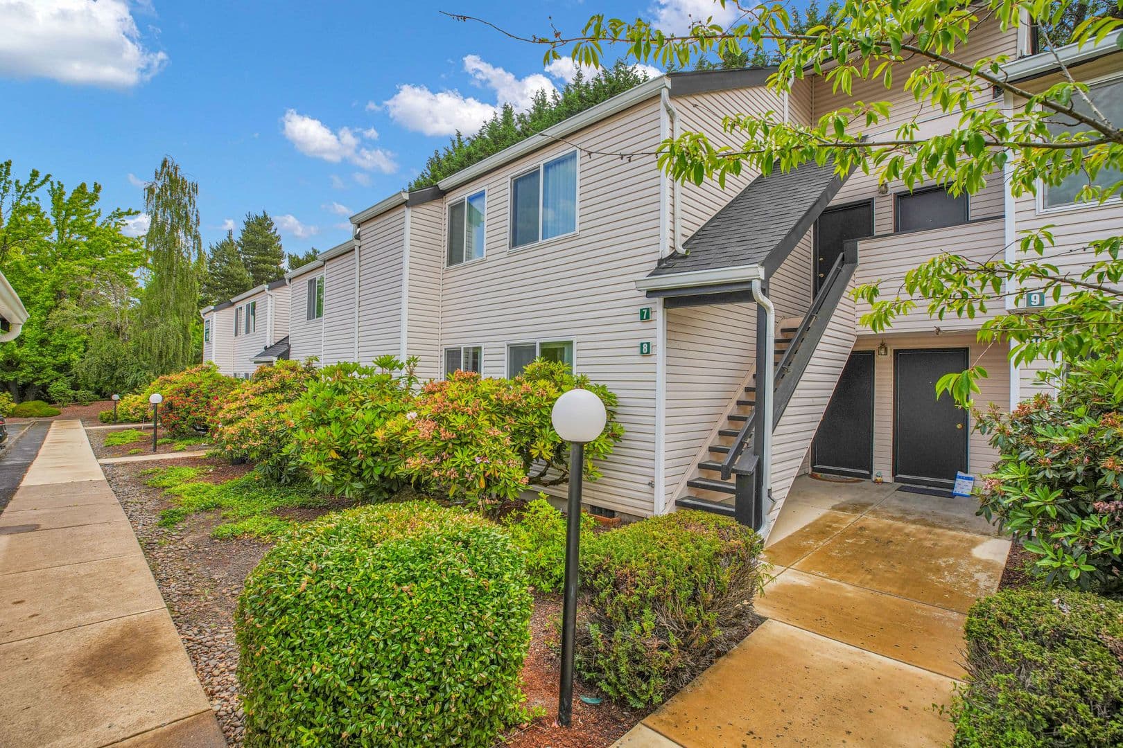 BEAVERTON Apartment: 9405-9555 SW DOWNING DR