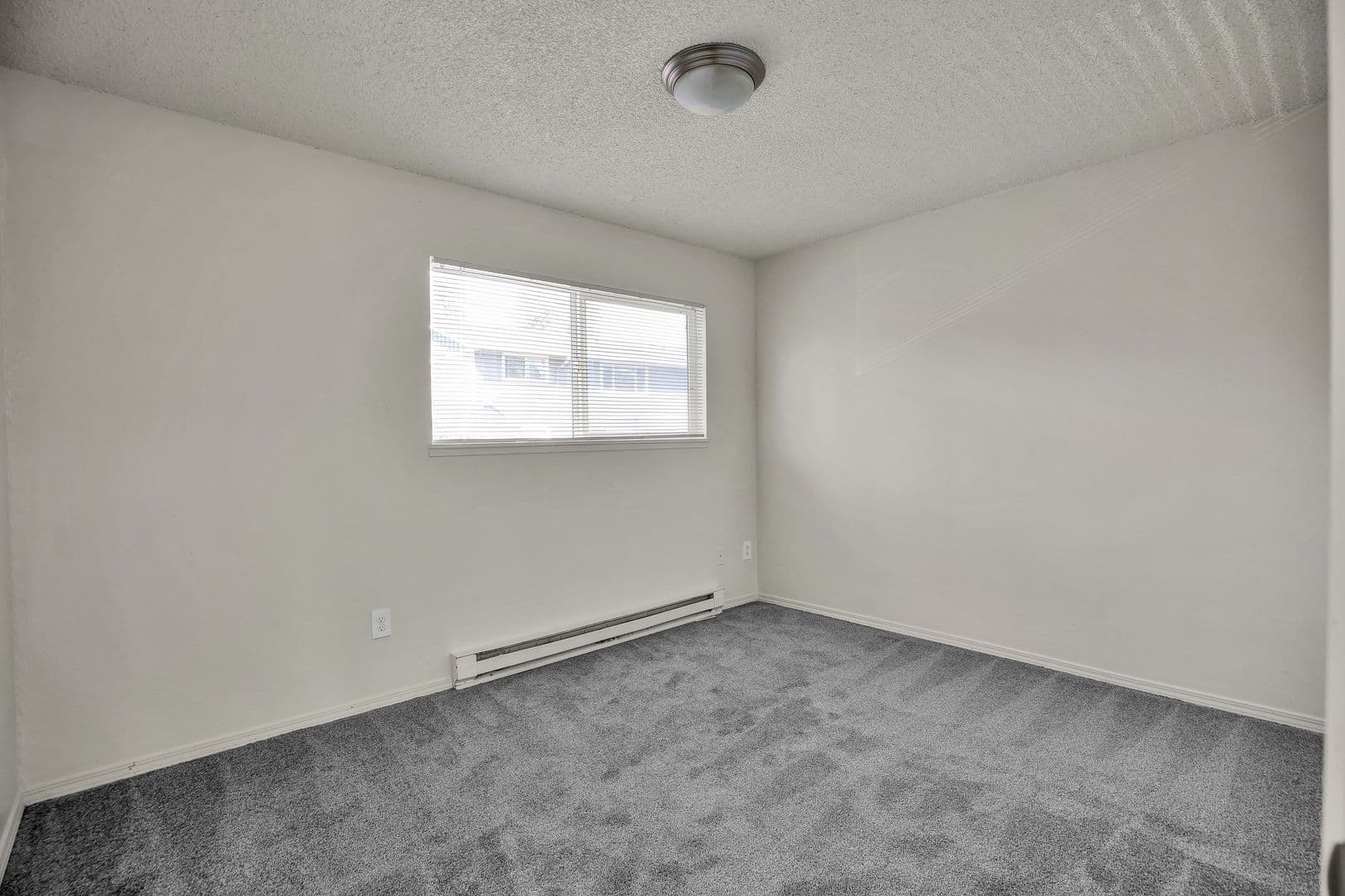 ALOHA Apartment: 18000 SW SHAW ST