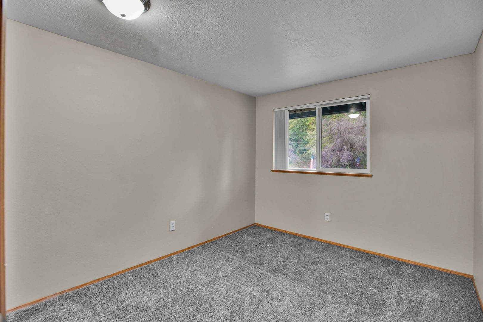 SALEM Apartment: 3872-3886 LIBERTY RD S